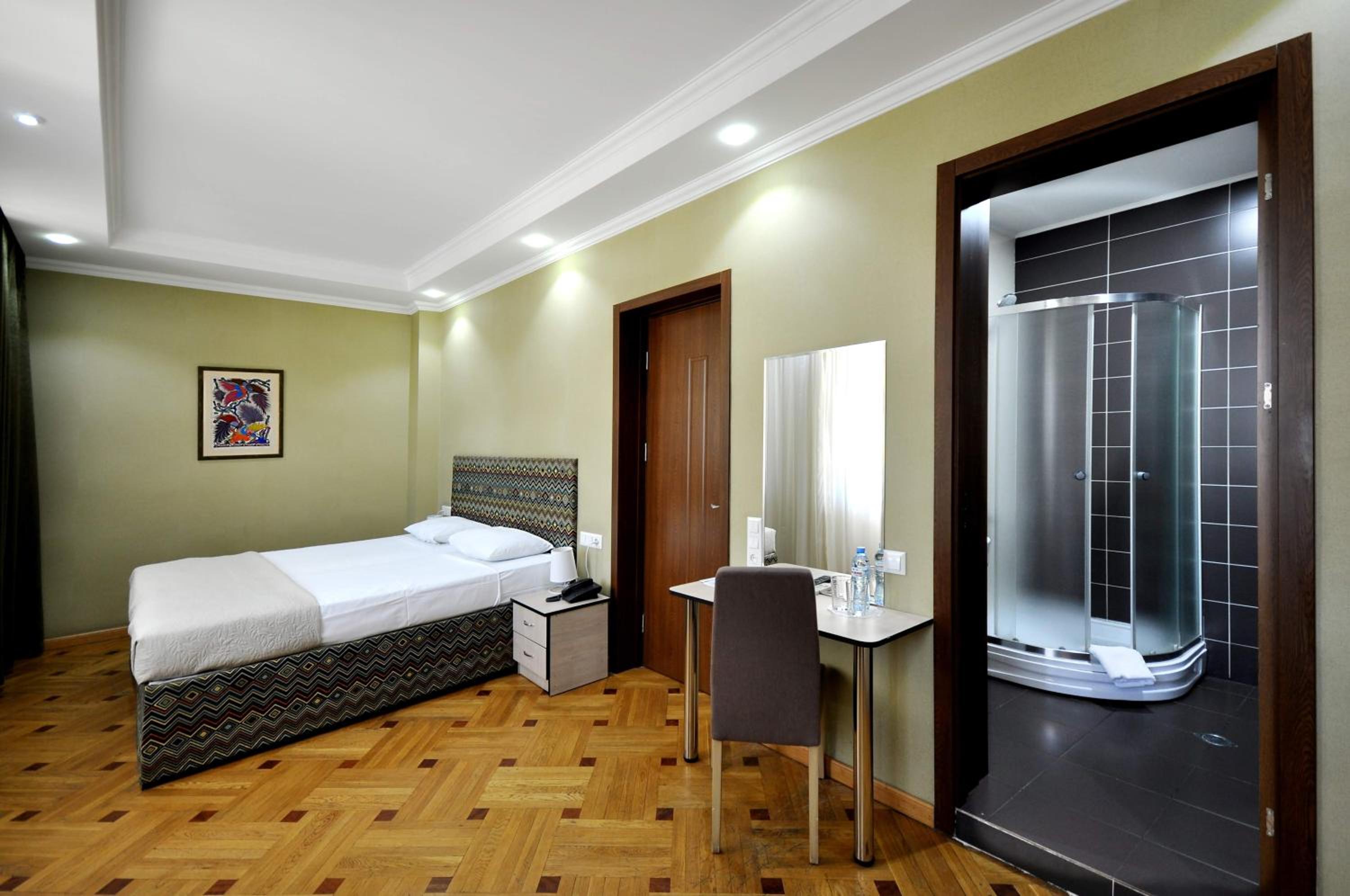 Superior Double or Twin Room with Terrace - Photo 4