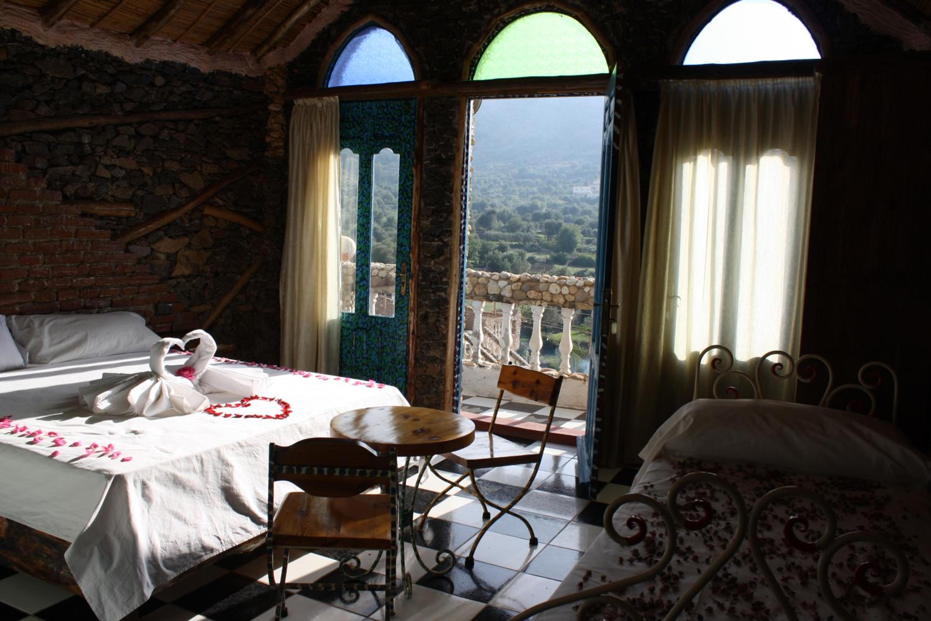 Triple Room with Balcony - Photo 15