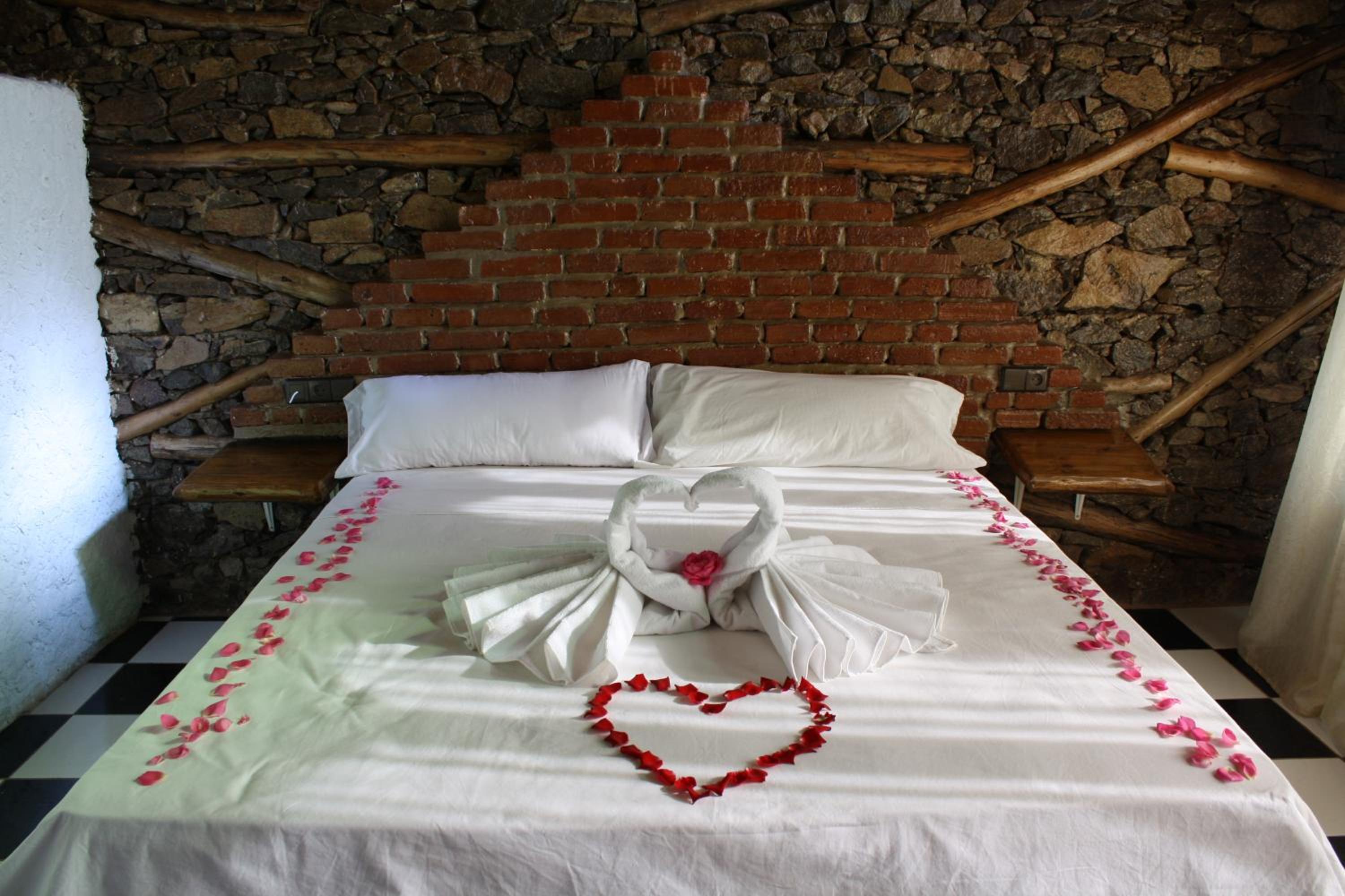 Triple Room with Balcony - Photo 4