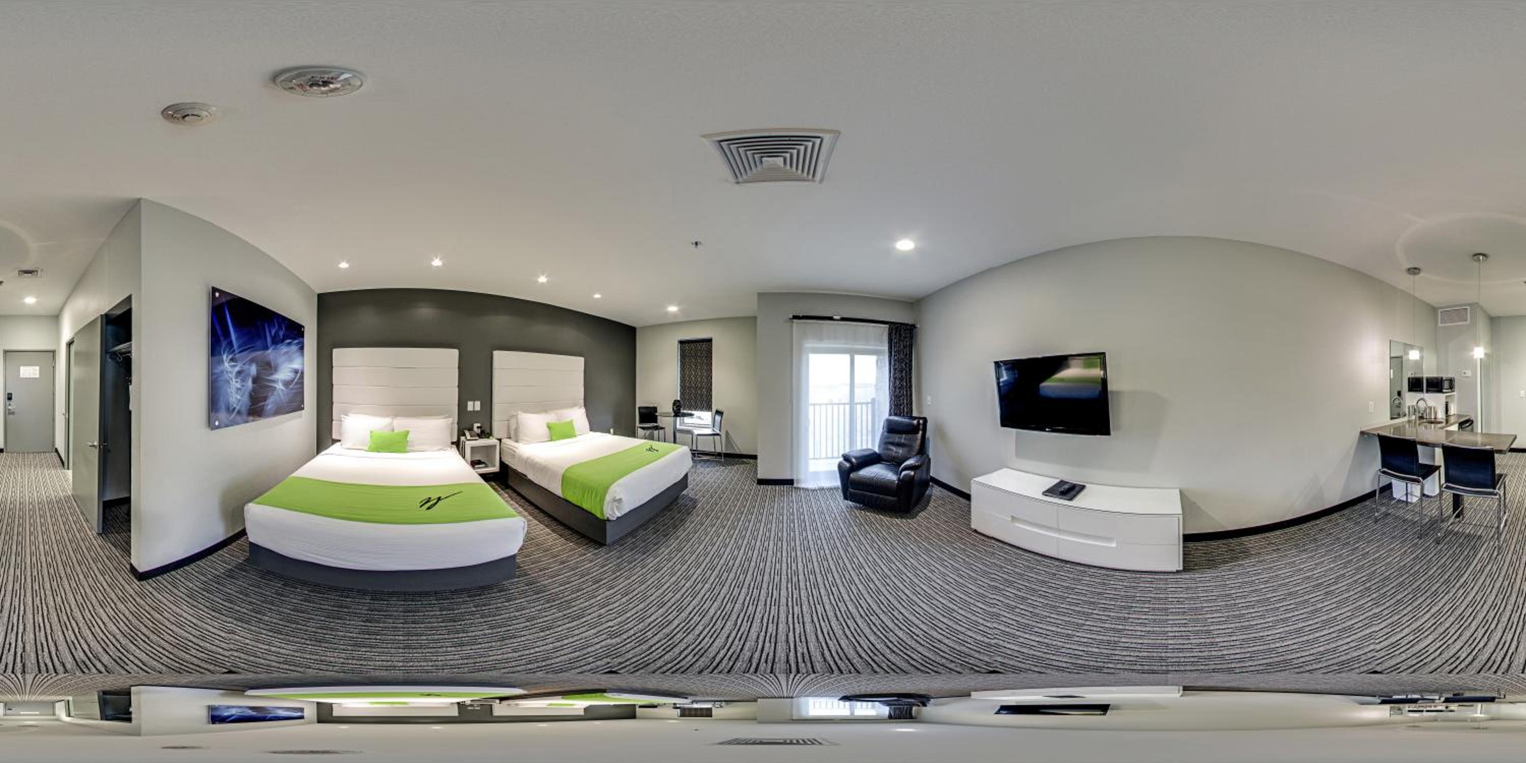 Suite with Two Queen Beds - Accessible/Non-Smoking photo 3