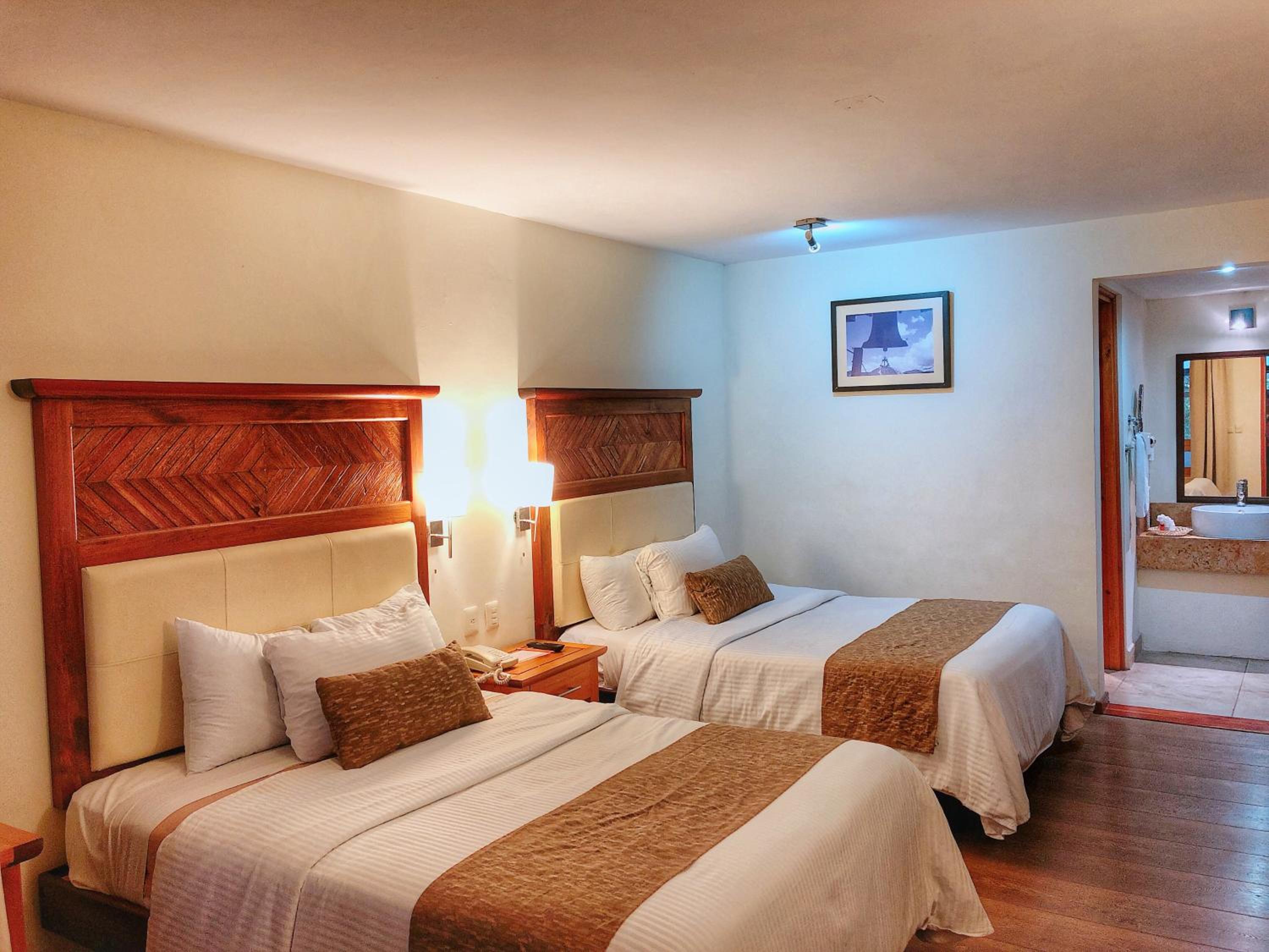 Standard Double Room with Two Double Beds - Photo 2