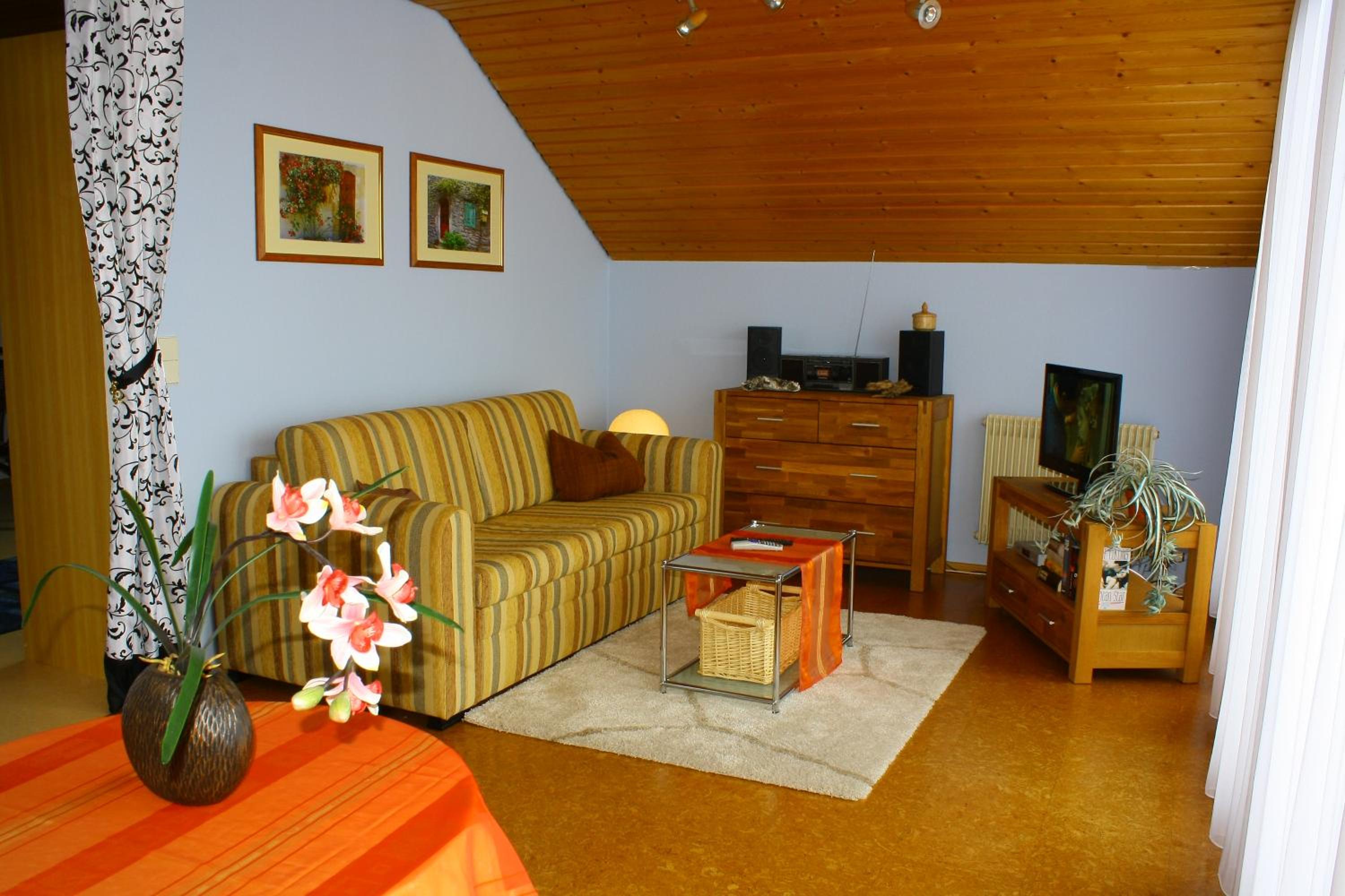 One-Bedroom Apartment photo 1