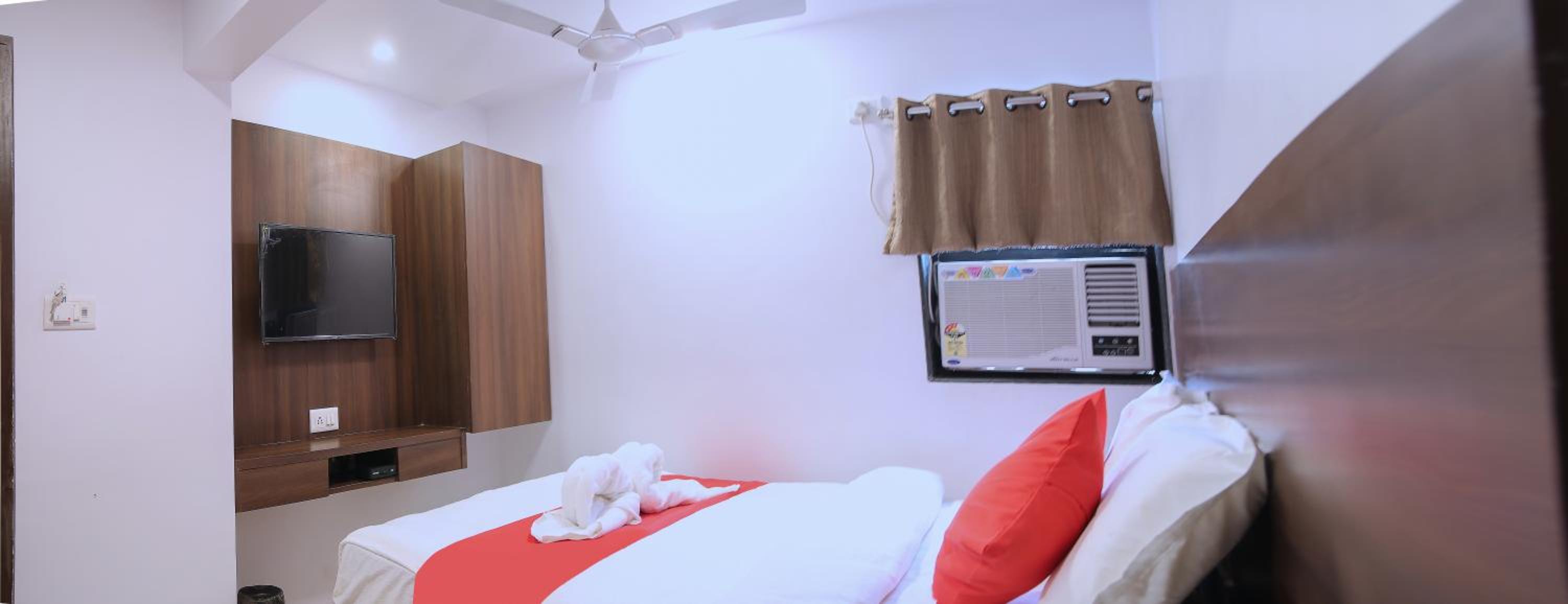 Deluxe Double Room - Non AC, photo 7