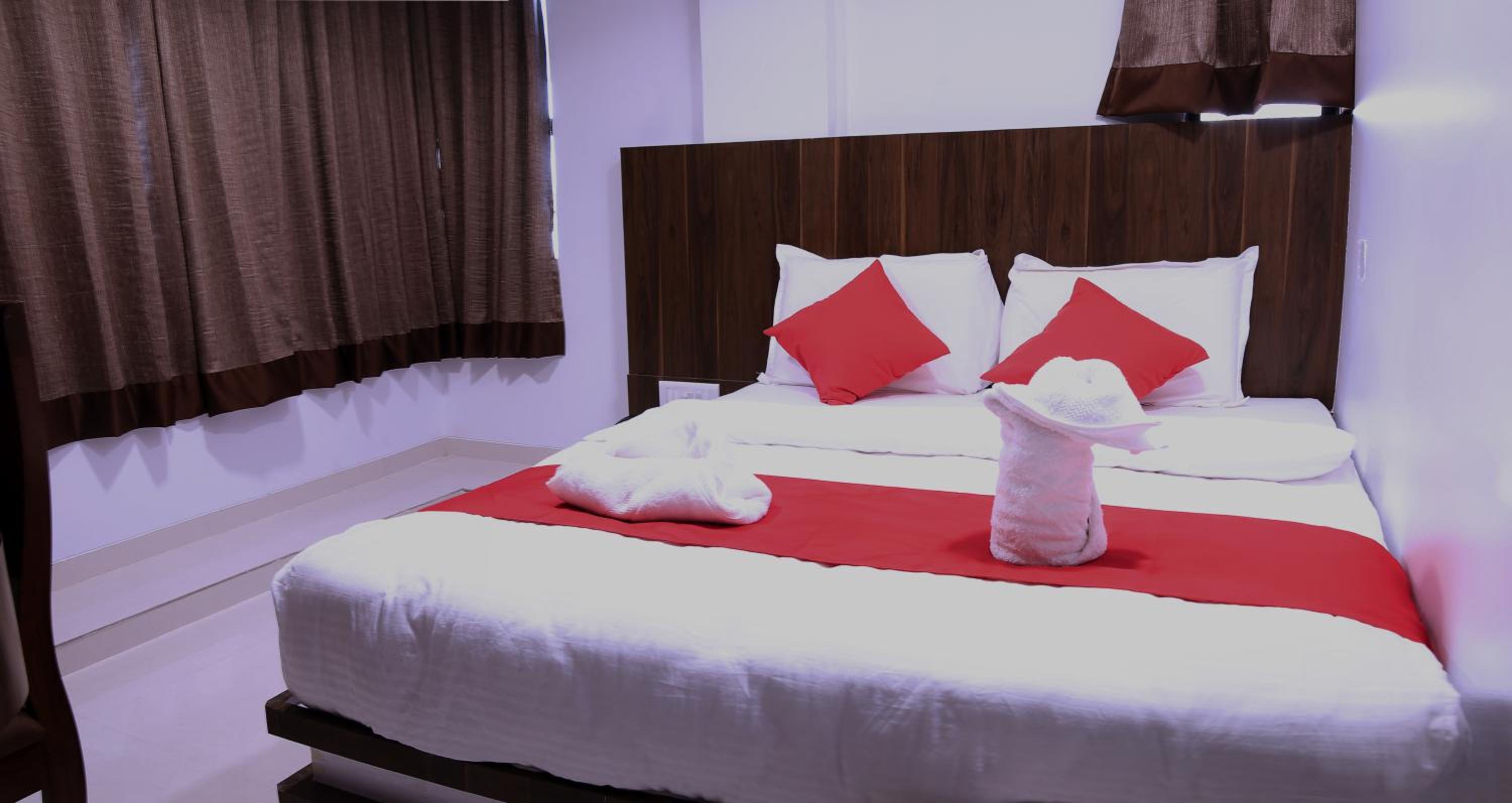 Deluxe Double Room - AC