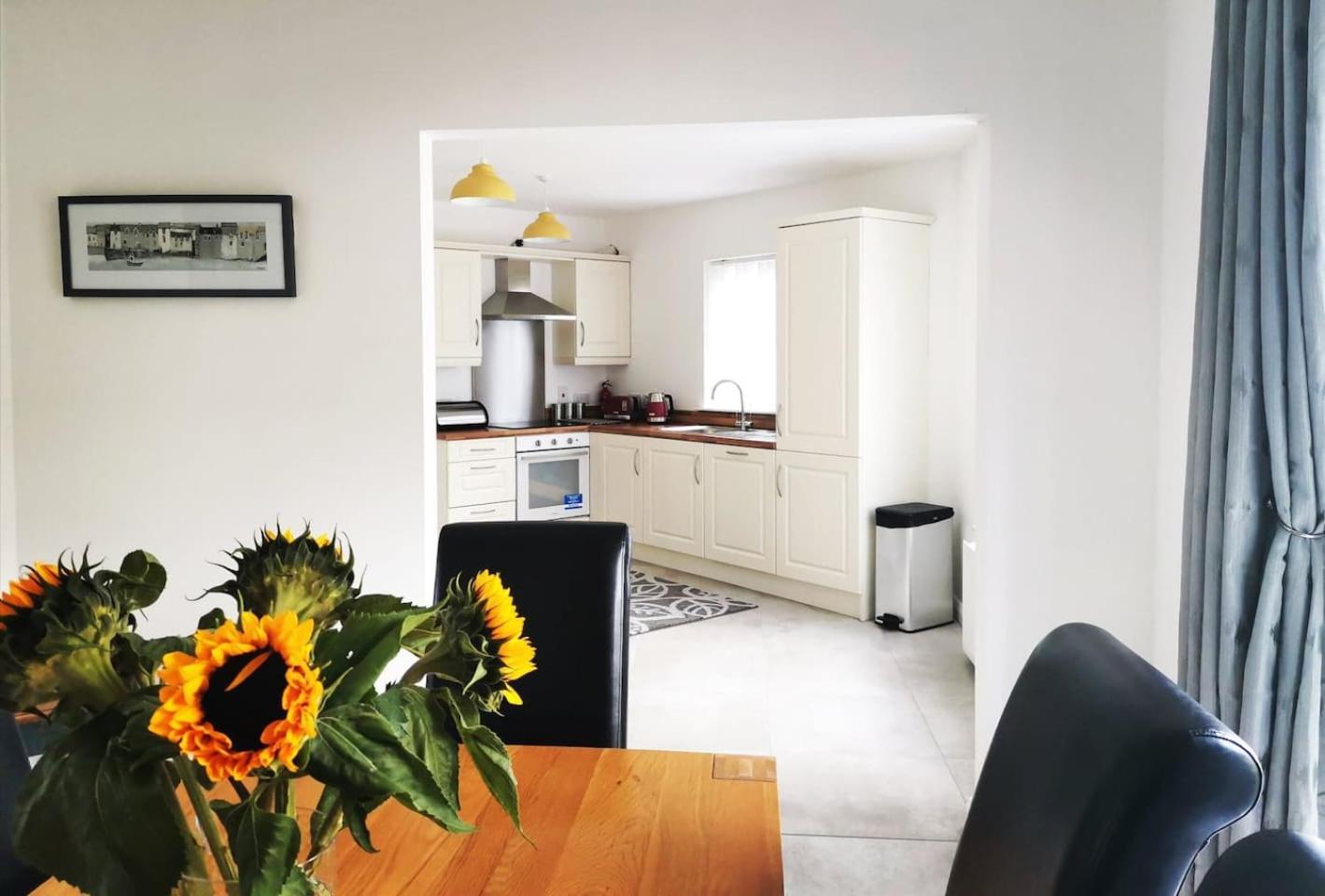 Four-Bedroom House - Photo 24