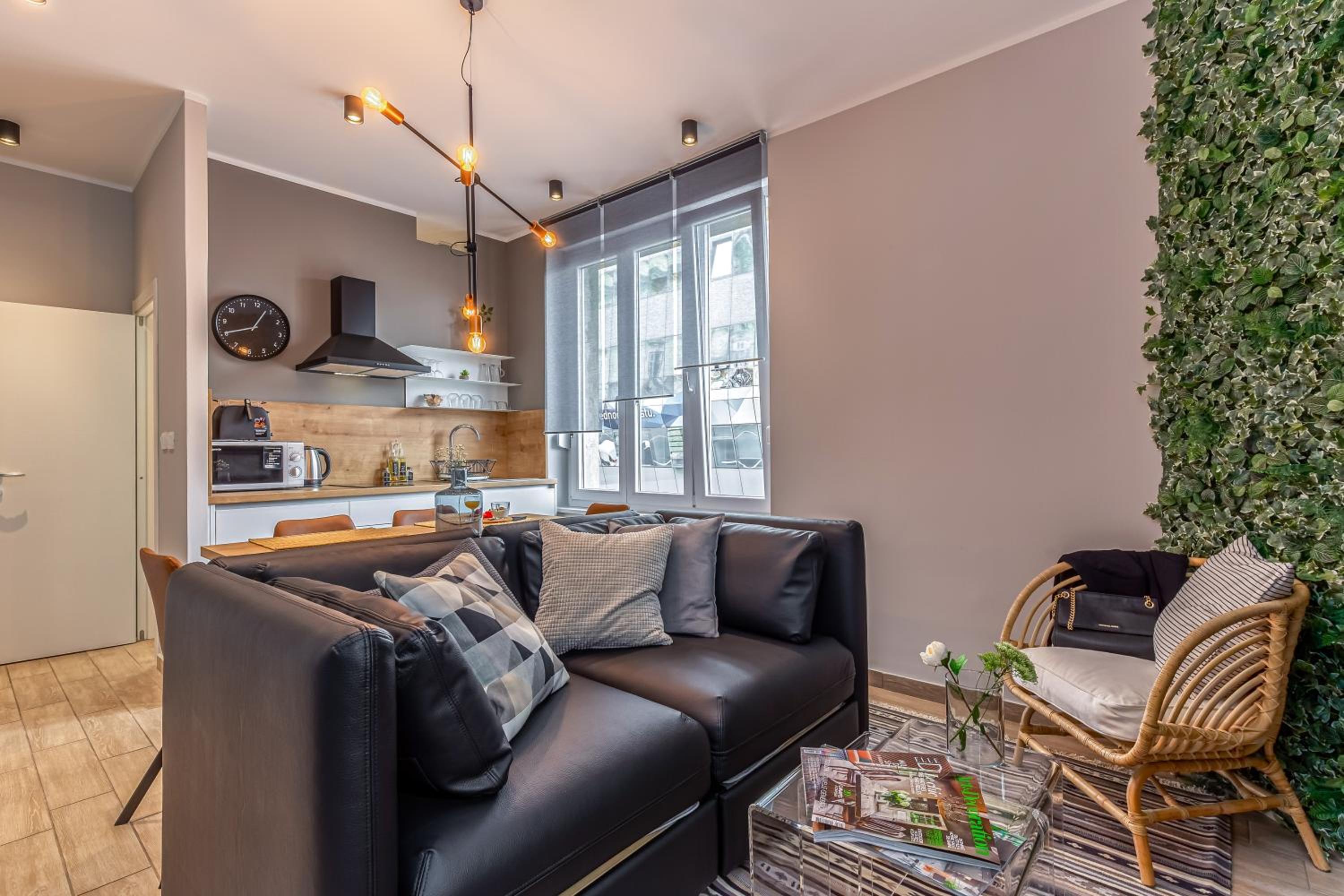 One-Bedroom Apartment