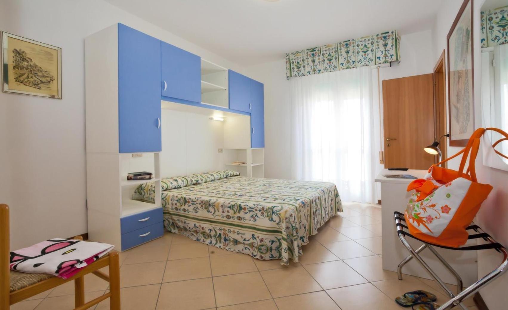 Double or Twin Room with Balcony - Photo 1