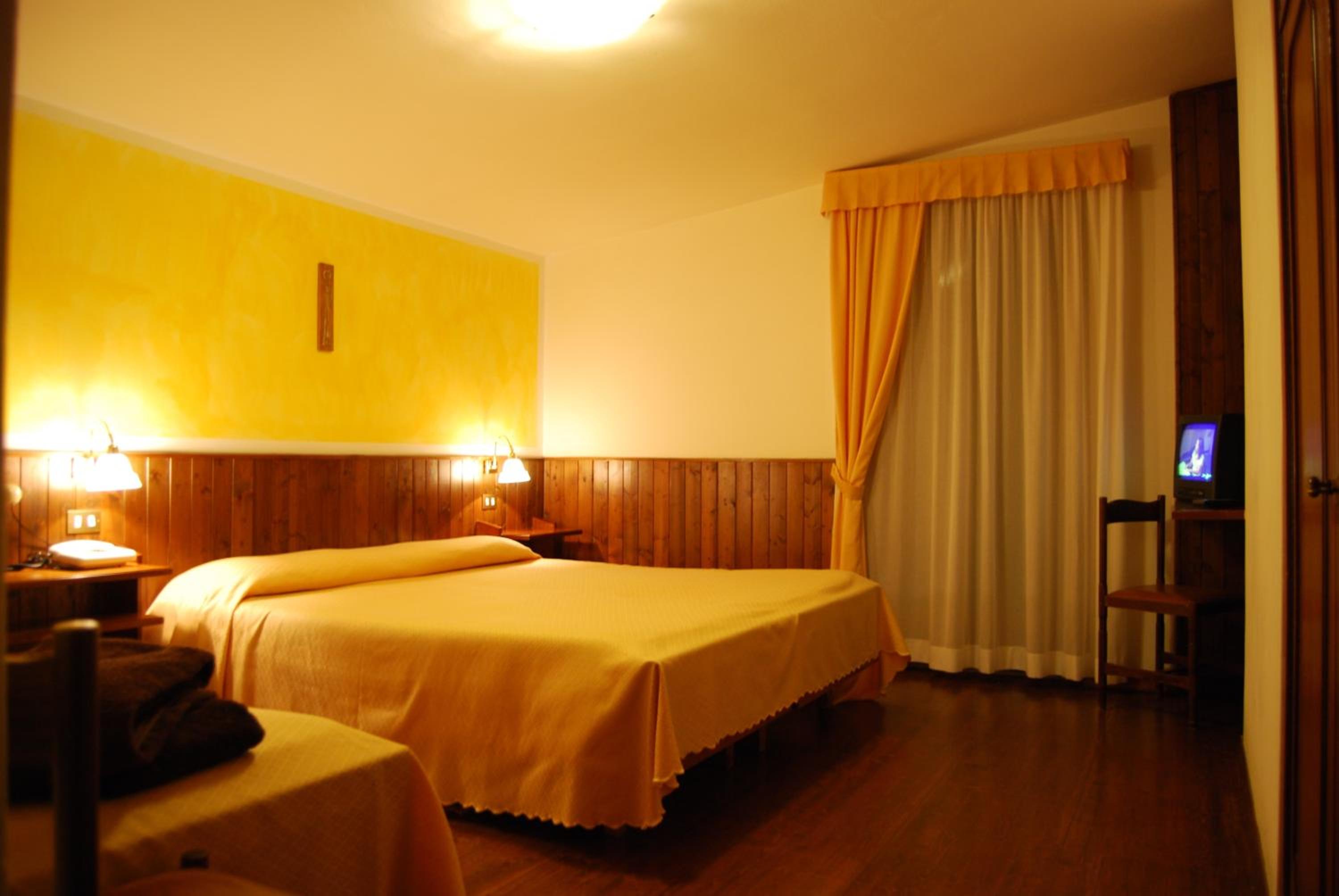 Double or Twin Room photo 2