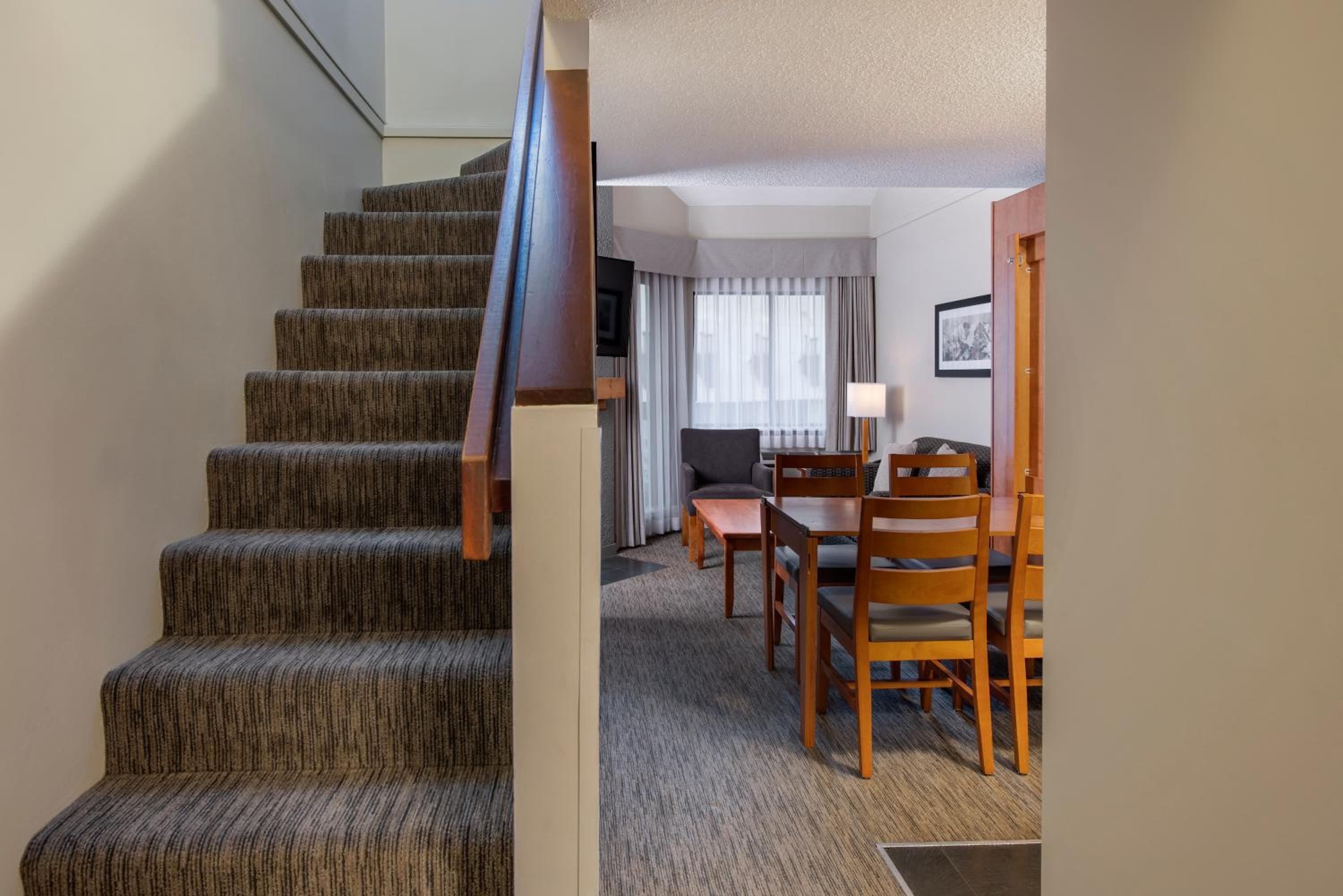 Queen Loft Suite - Photo 1