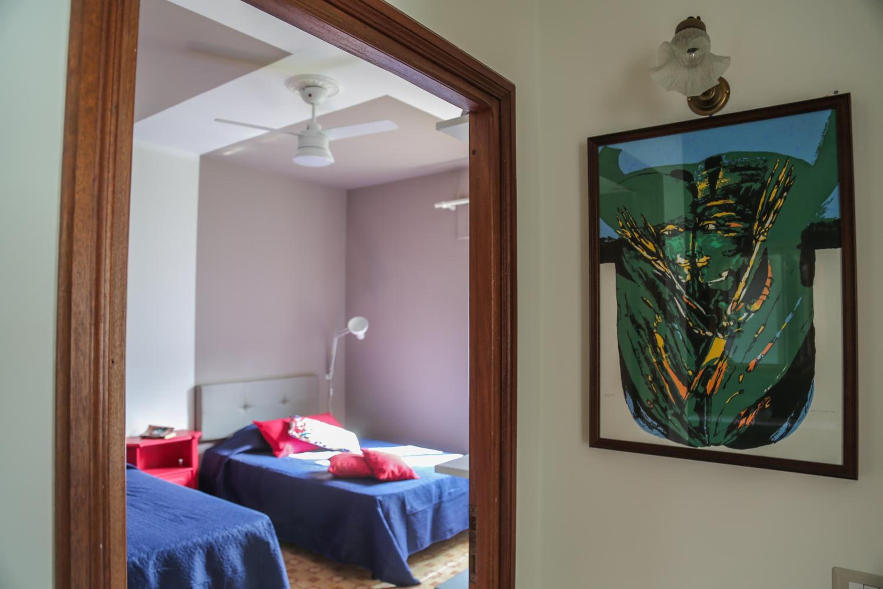 Apartment with Balcony - Photo 10