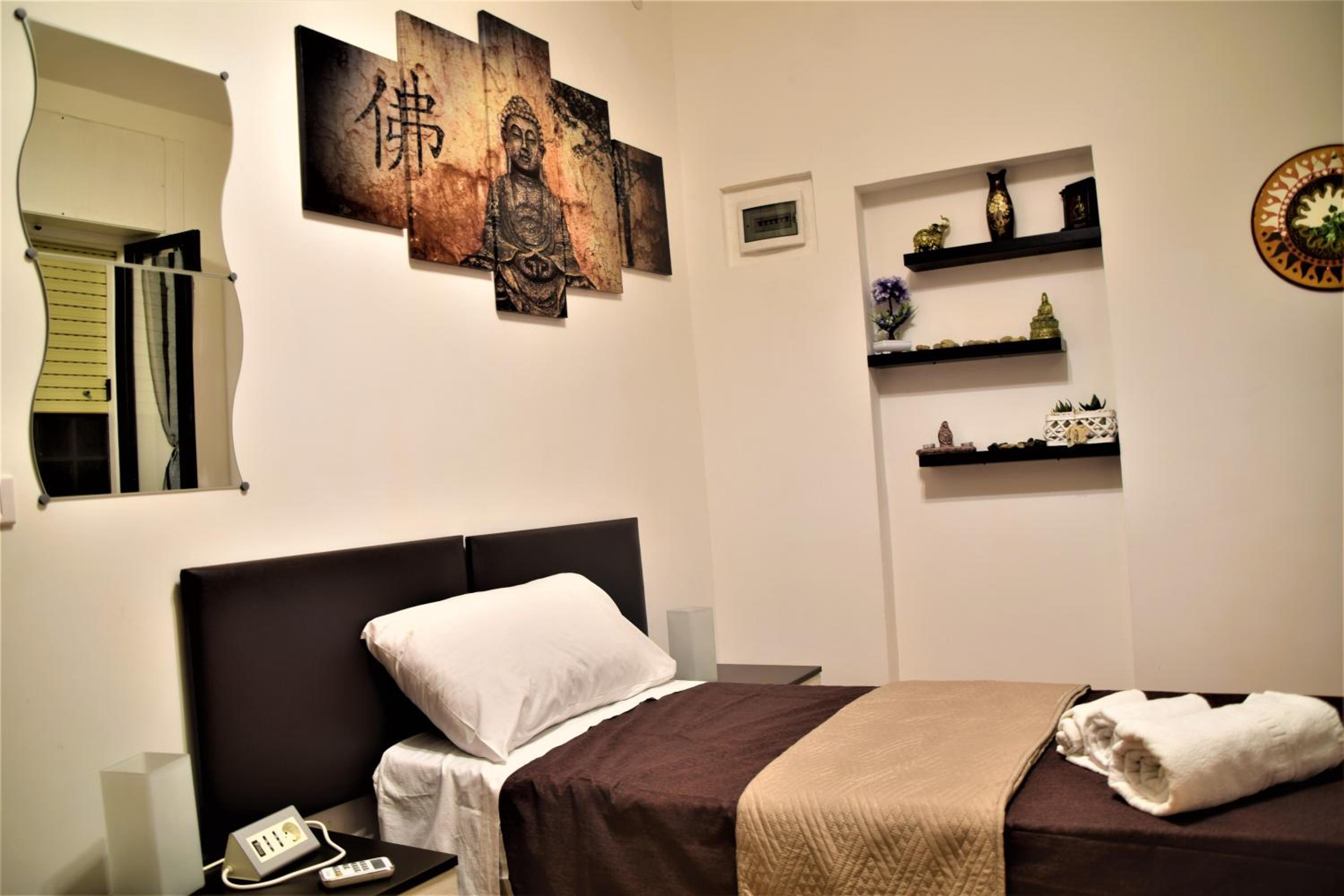 Three-Bedroom Apartment - Photo 45