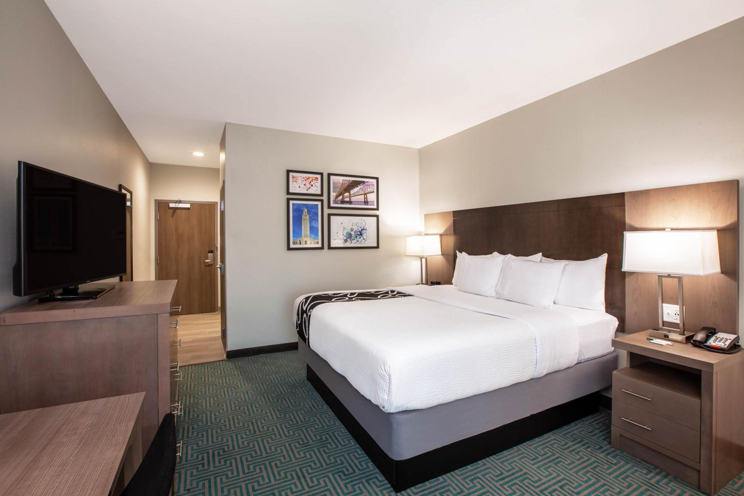 King Room with Mobility/Hearing Impaired Access - Non-Smoking - Photo 4