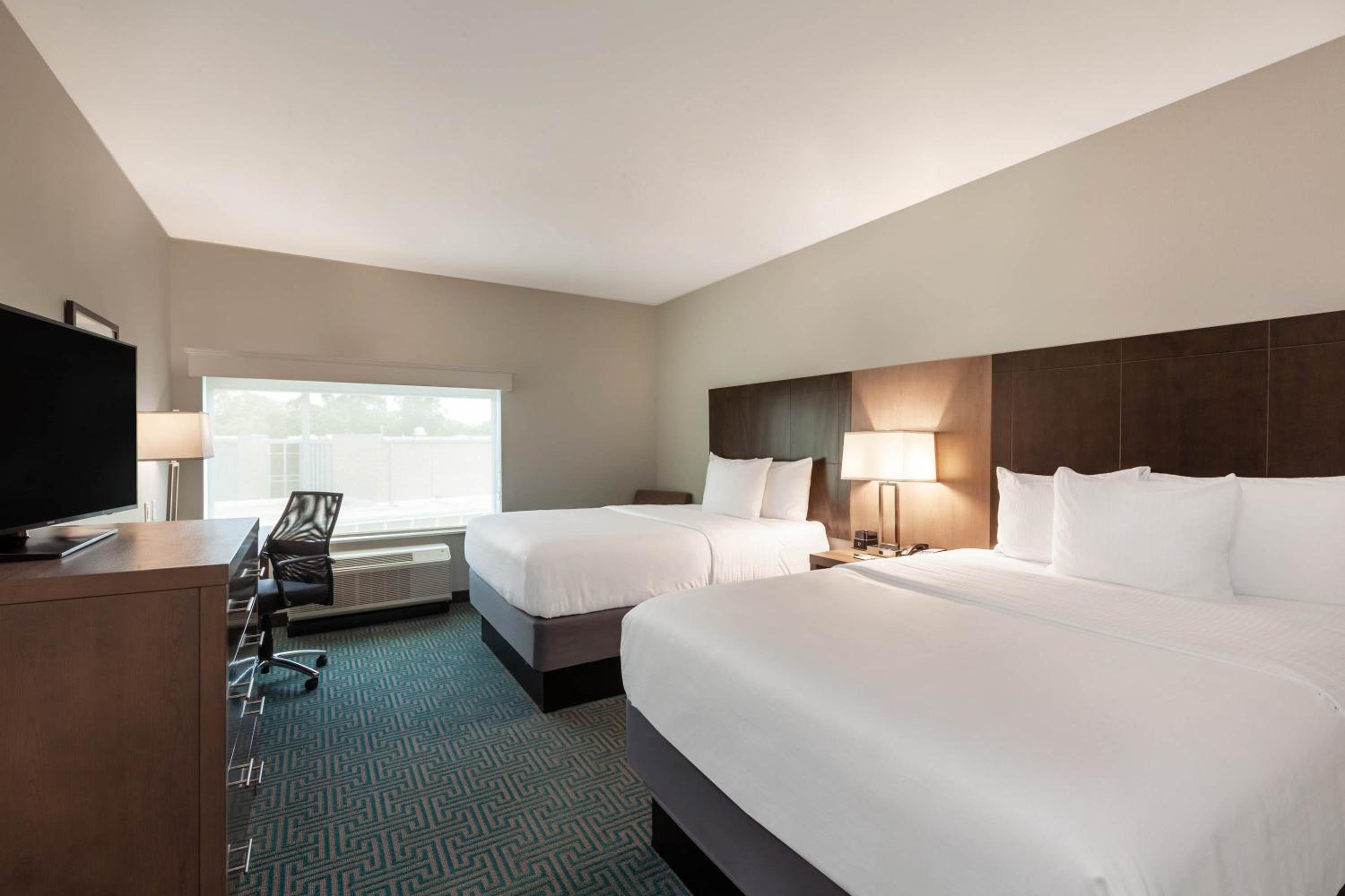 Queen Room with Two Queen Beds and Mobility/Hearing Access - Non-Smoking - Photo 1