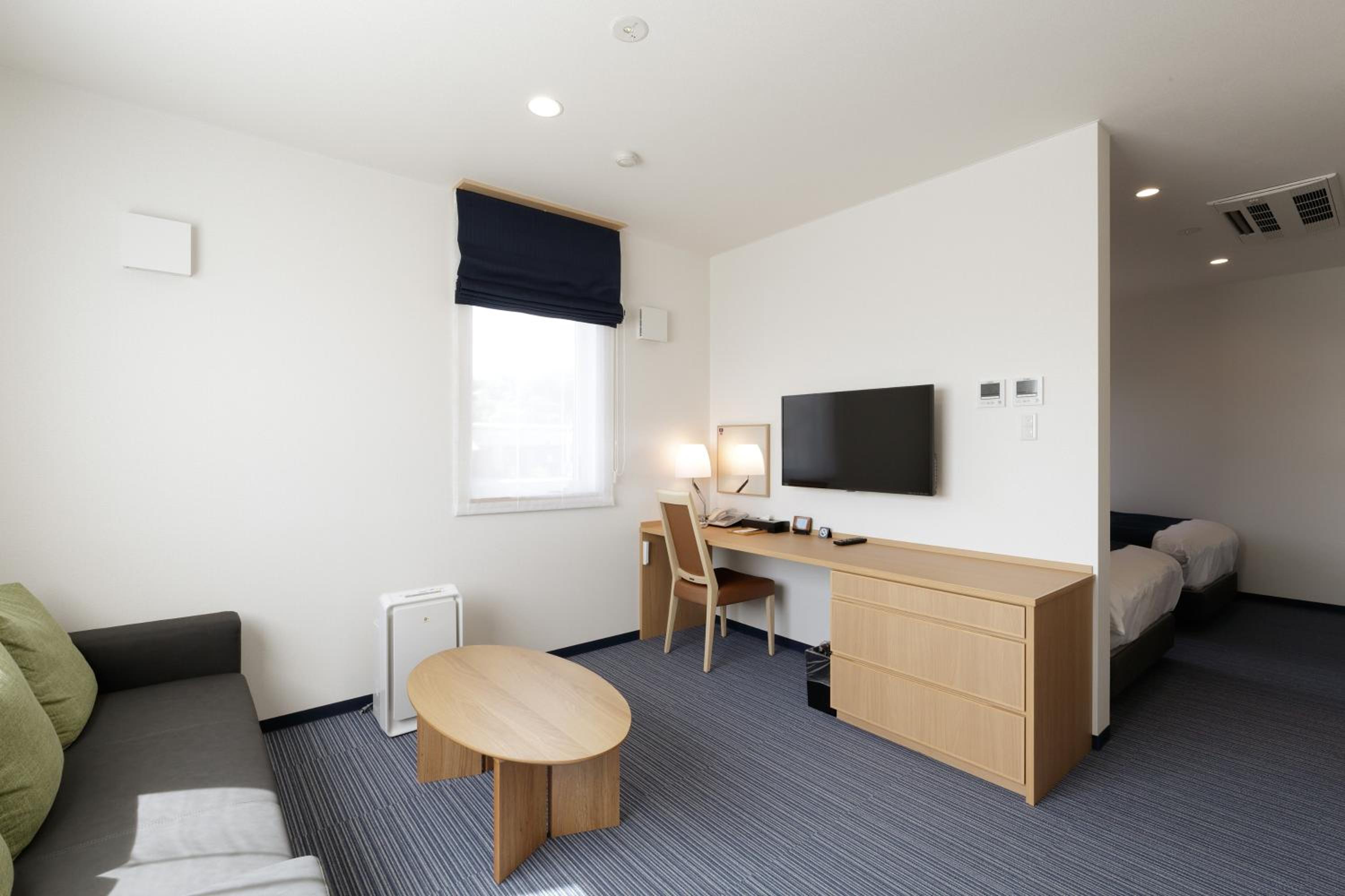 Deluxe Twin Room - Photo 8