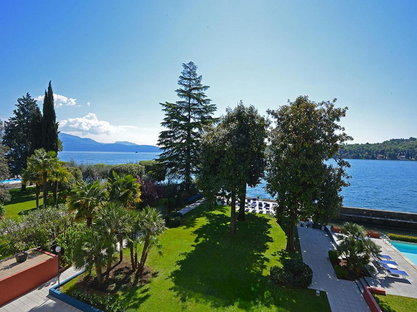 Prestige Double Room with Balcony and Lake View - Photo 3