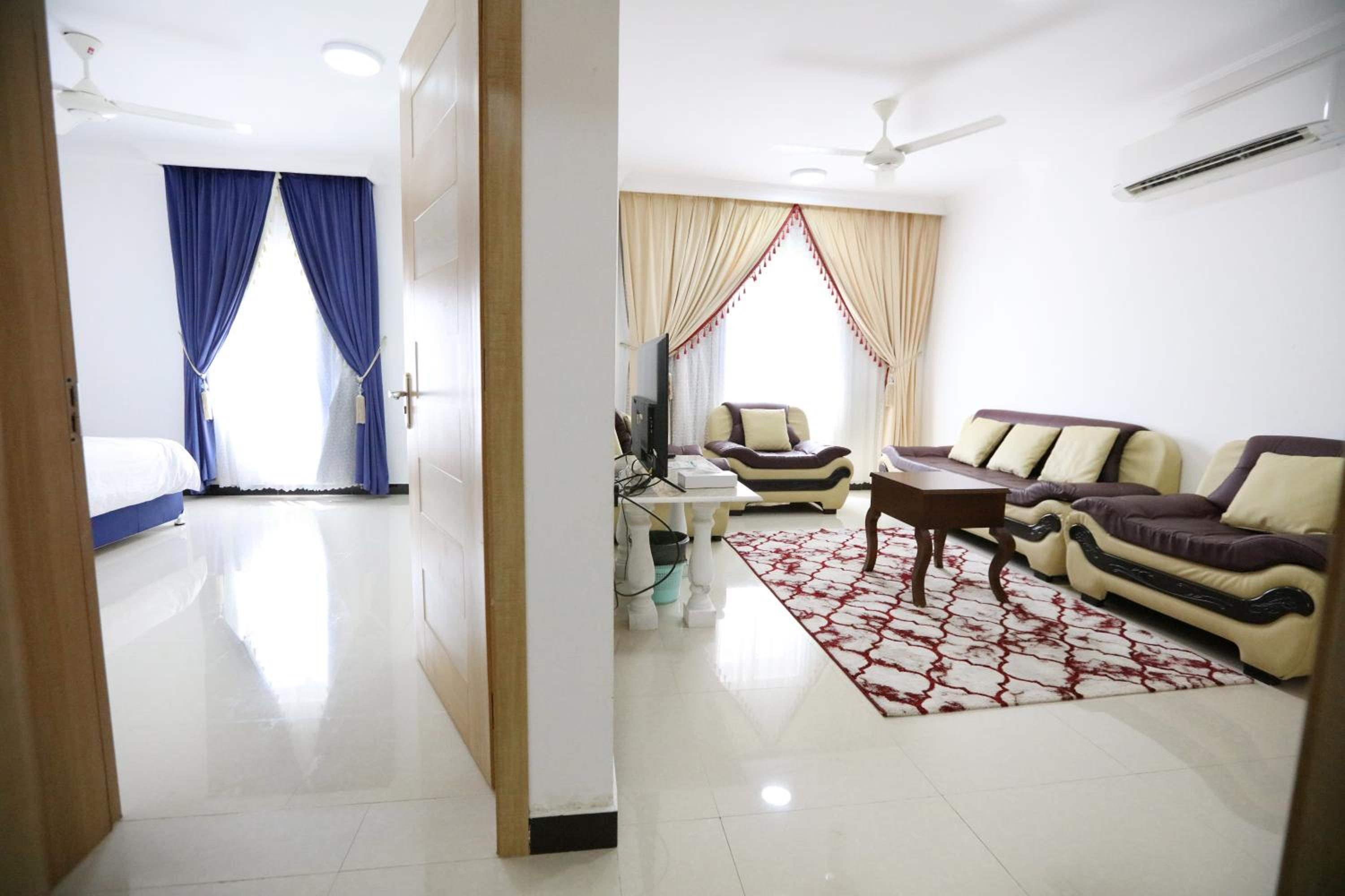 One Bedroom Apartment