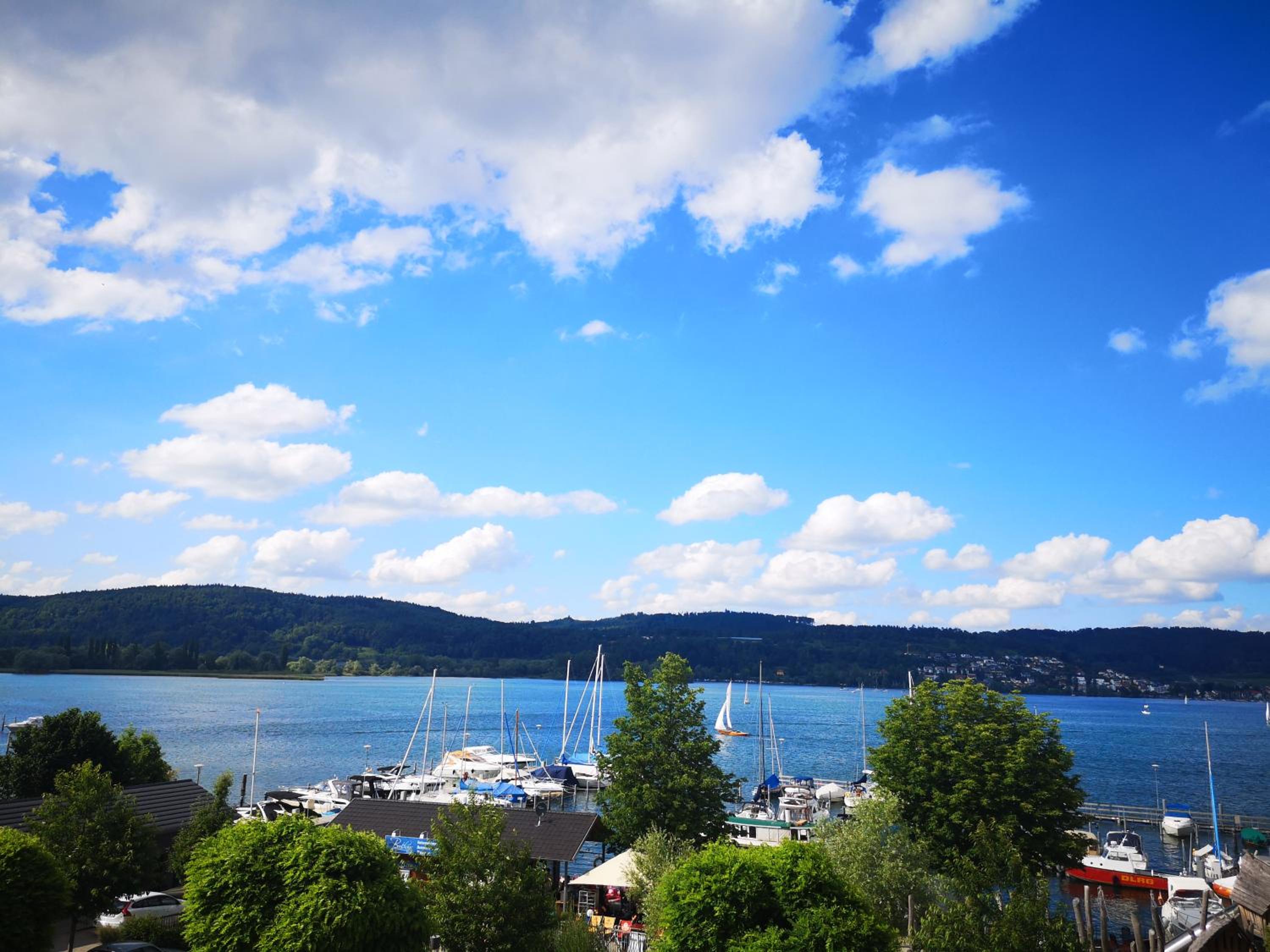 Double Room with Lake View - Photo 4