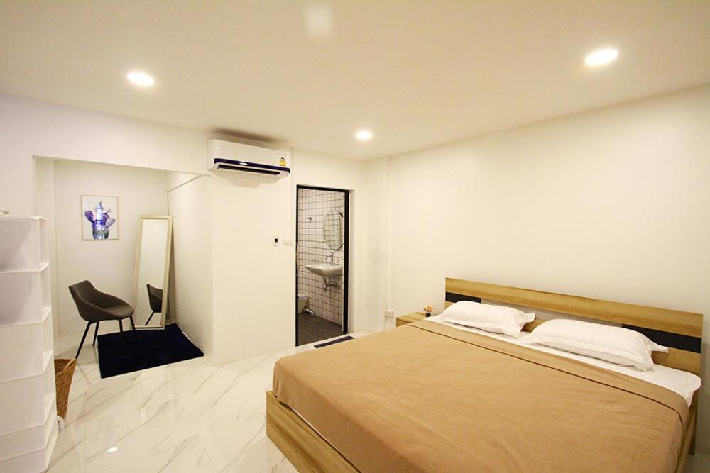 Double Room with Private Bathroom photo 2