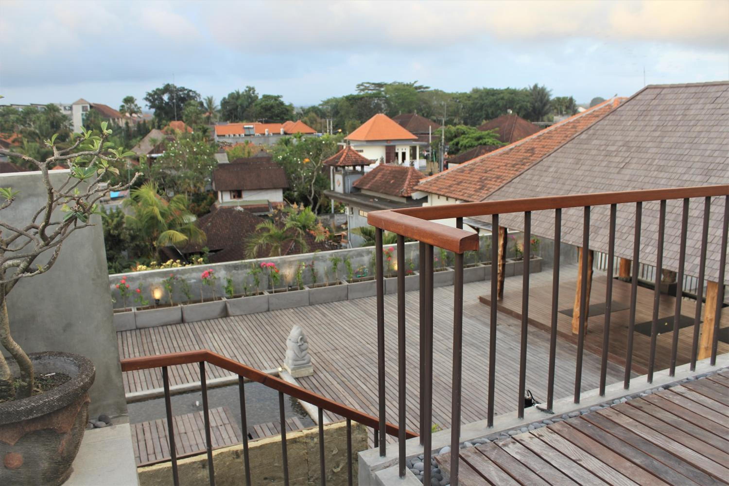 Suite with Pool View - Photo 49