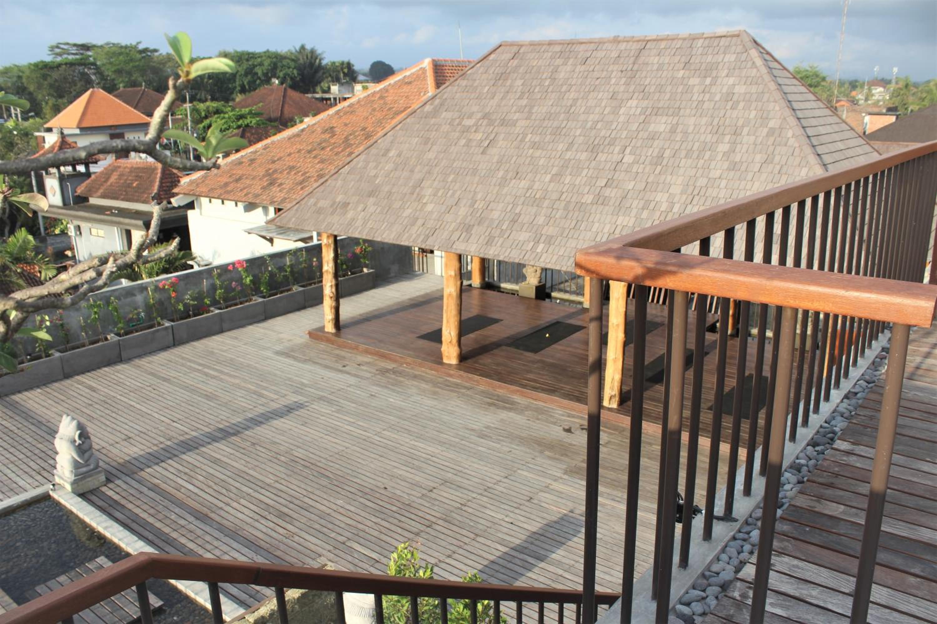 Suite with Pool View - Photo 45