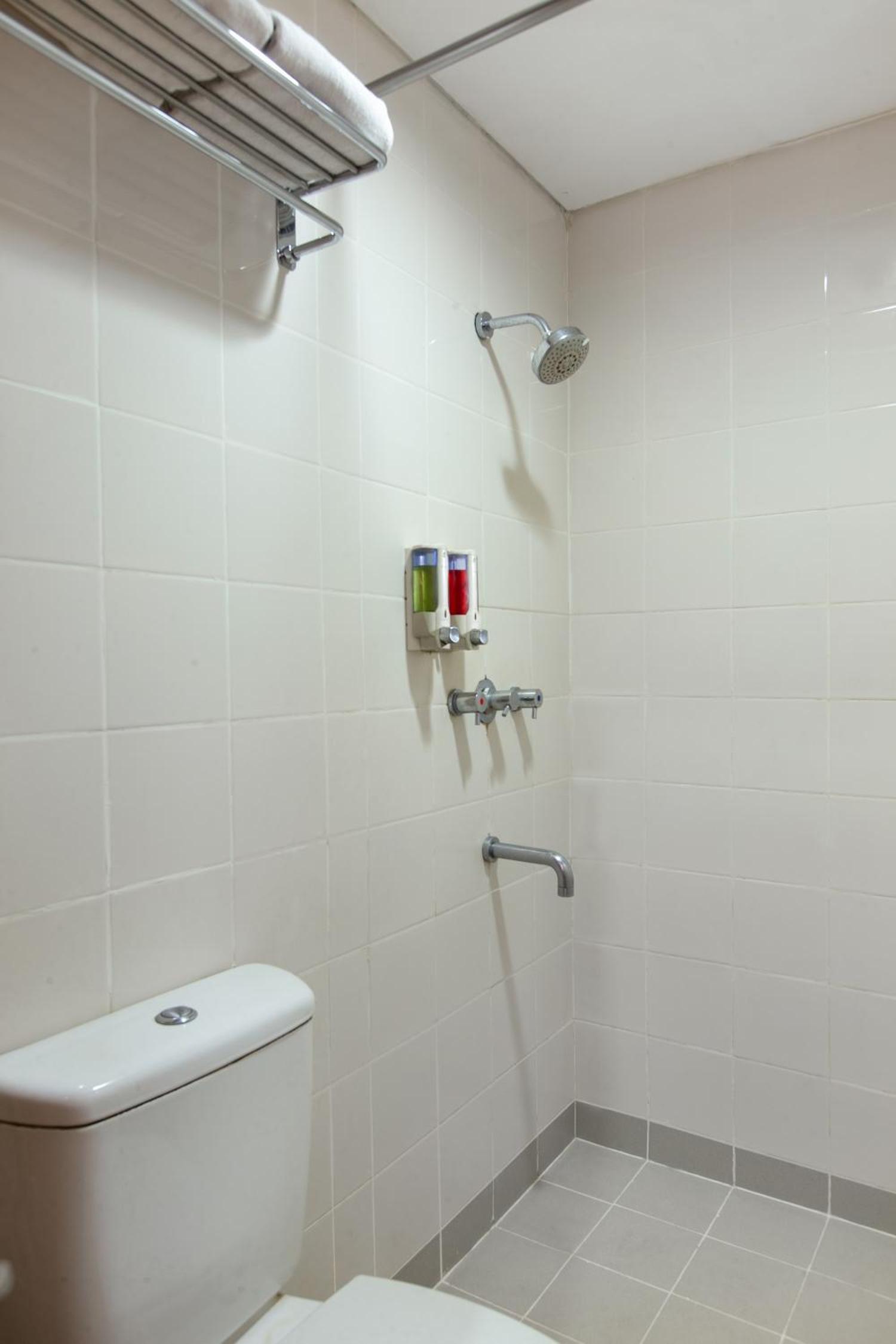 Smart Queen Room - Photo 2