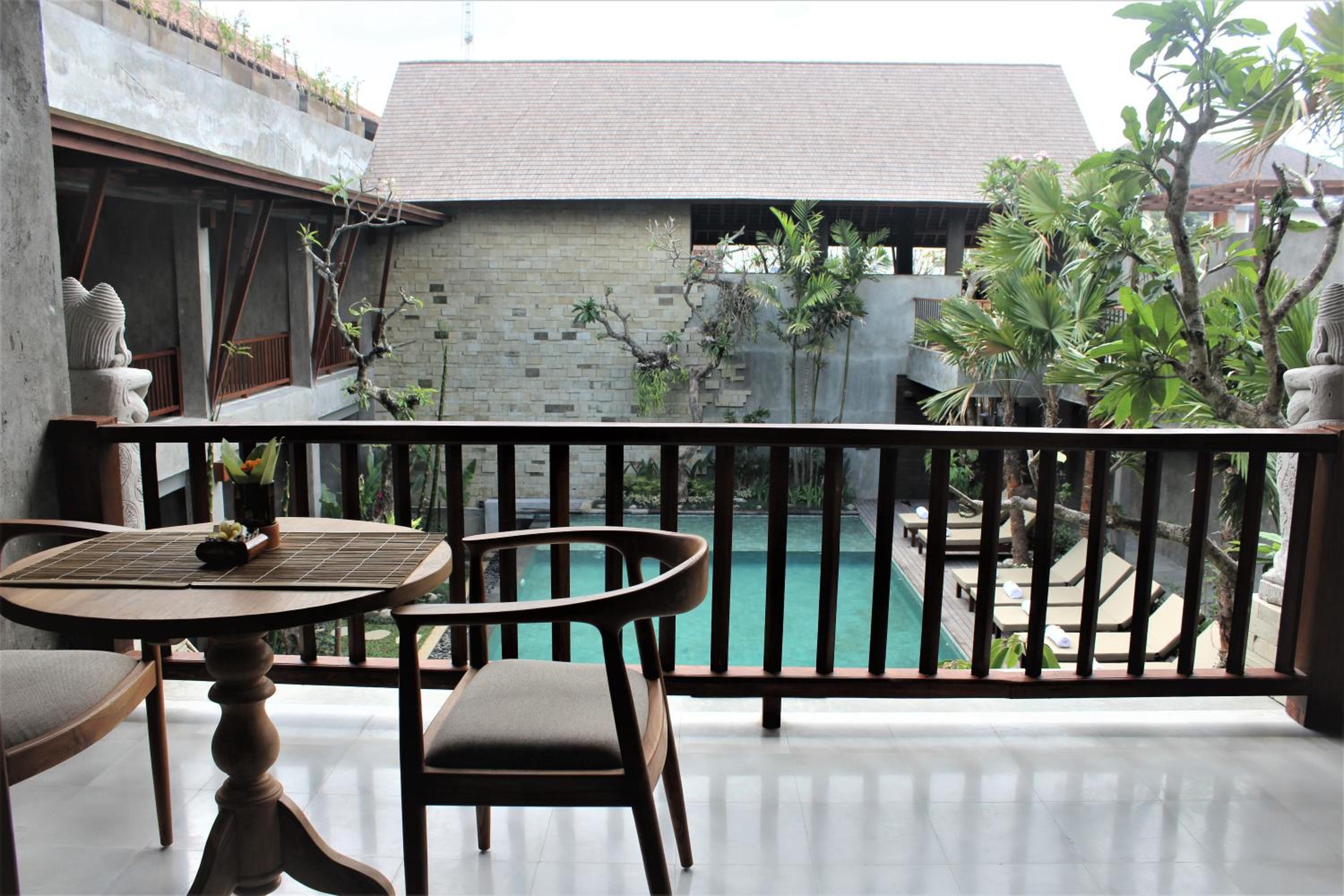 Suite with Pool View - Photo 55