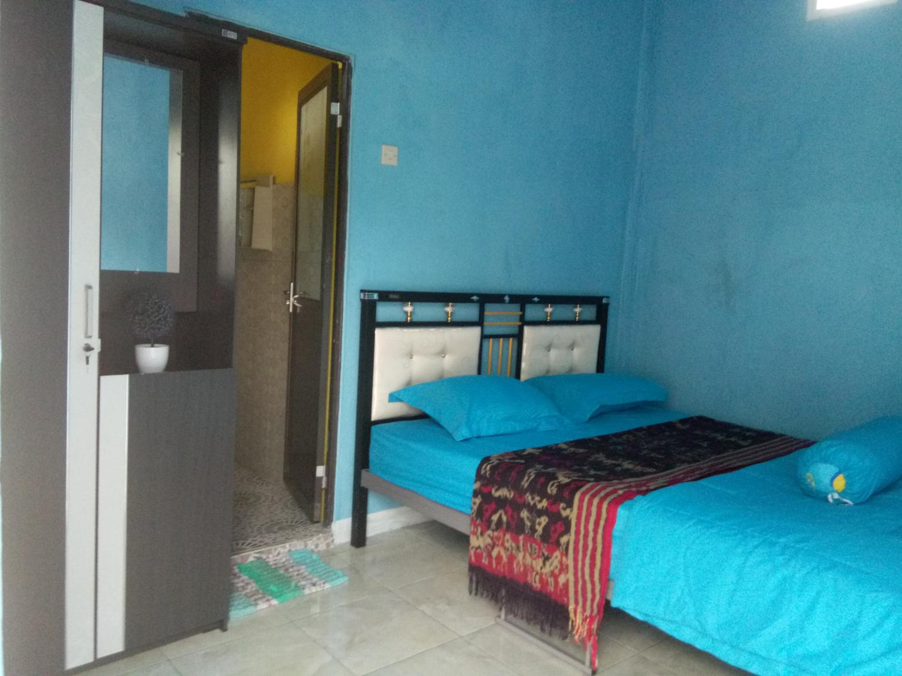 Standard Double Room - Photo 8