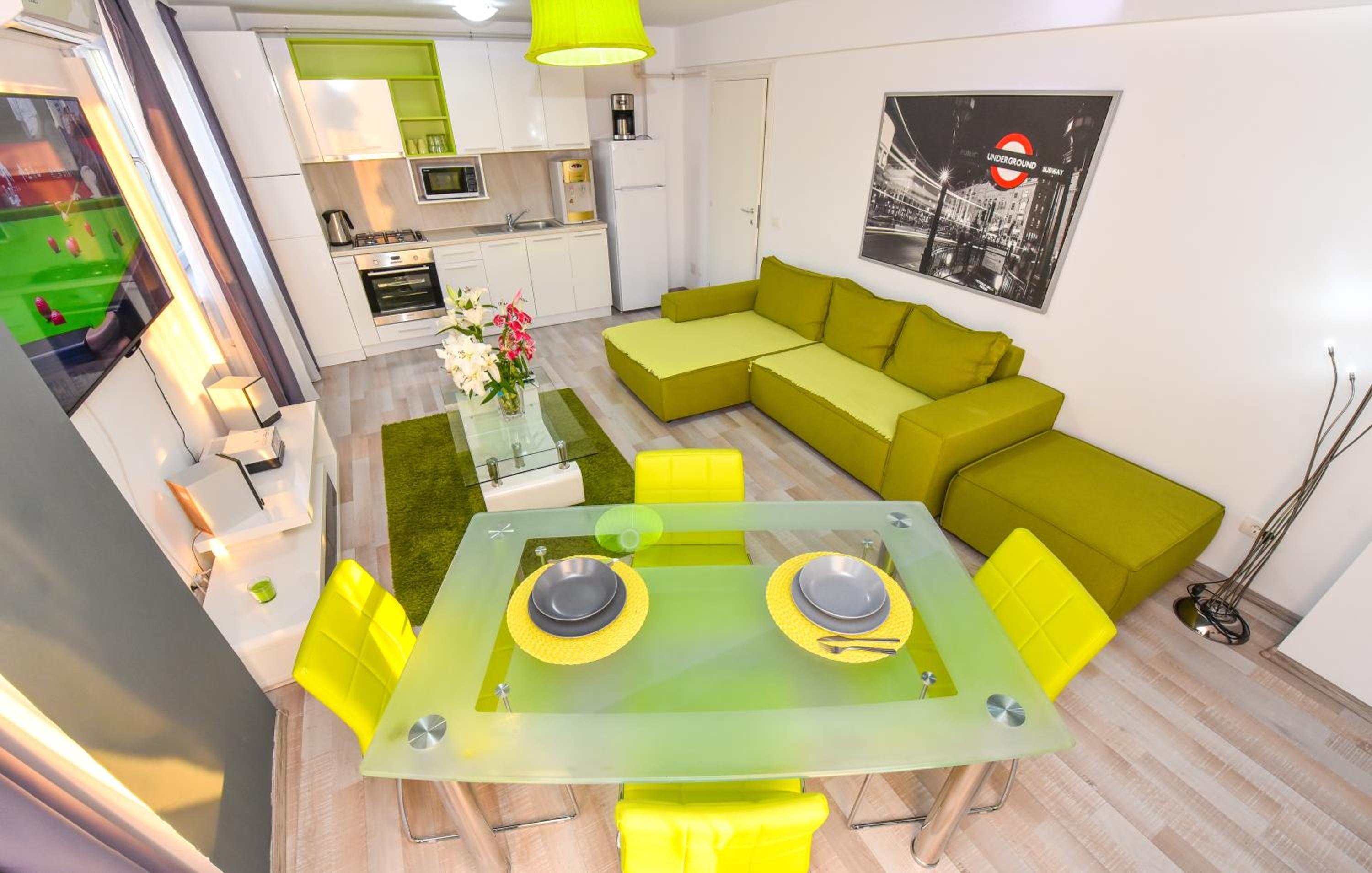 Apartment with Terrace - Photo 19