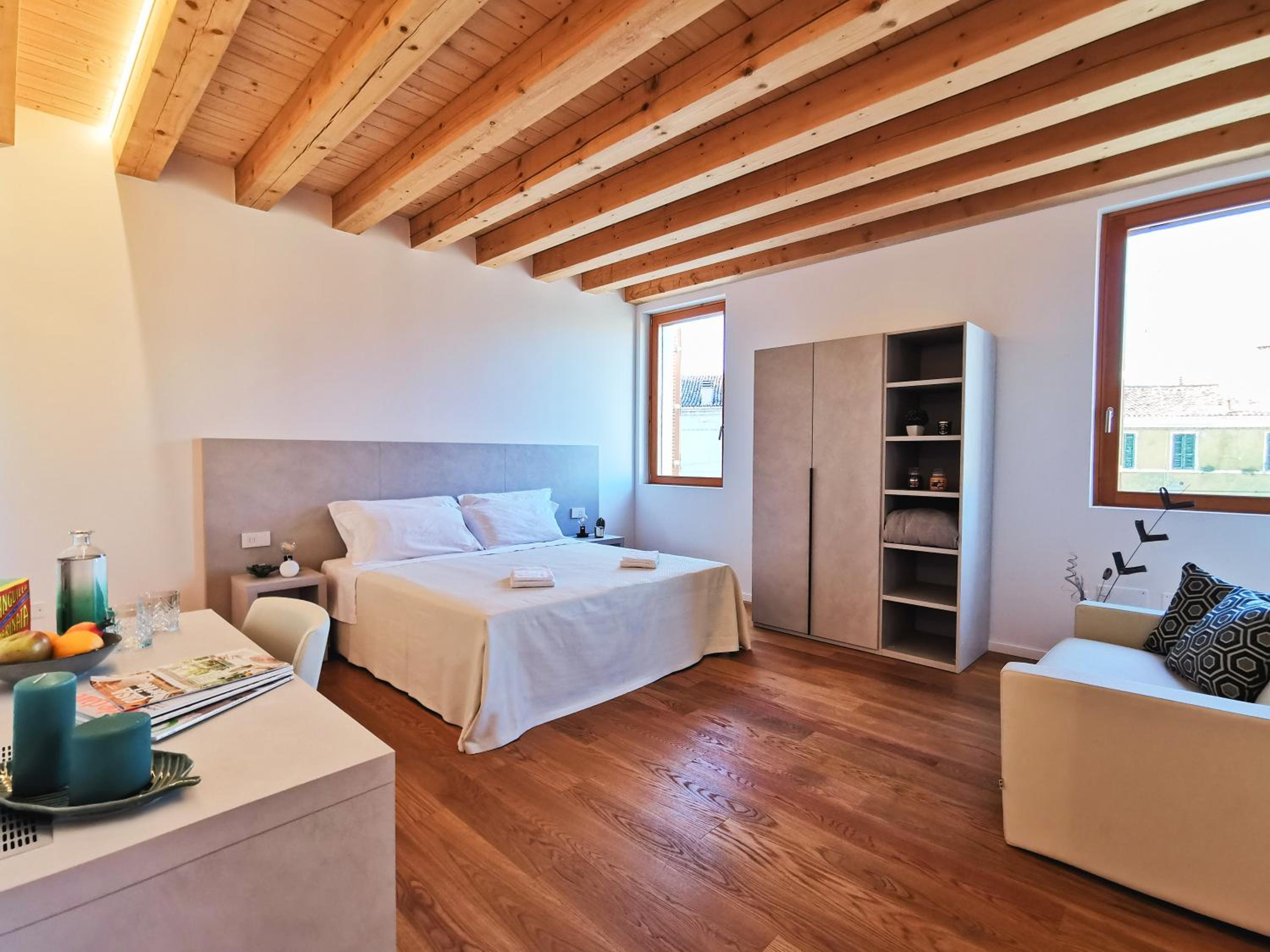Triple Room with View - Photo 5