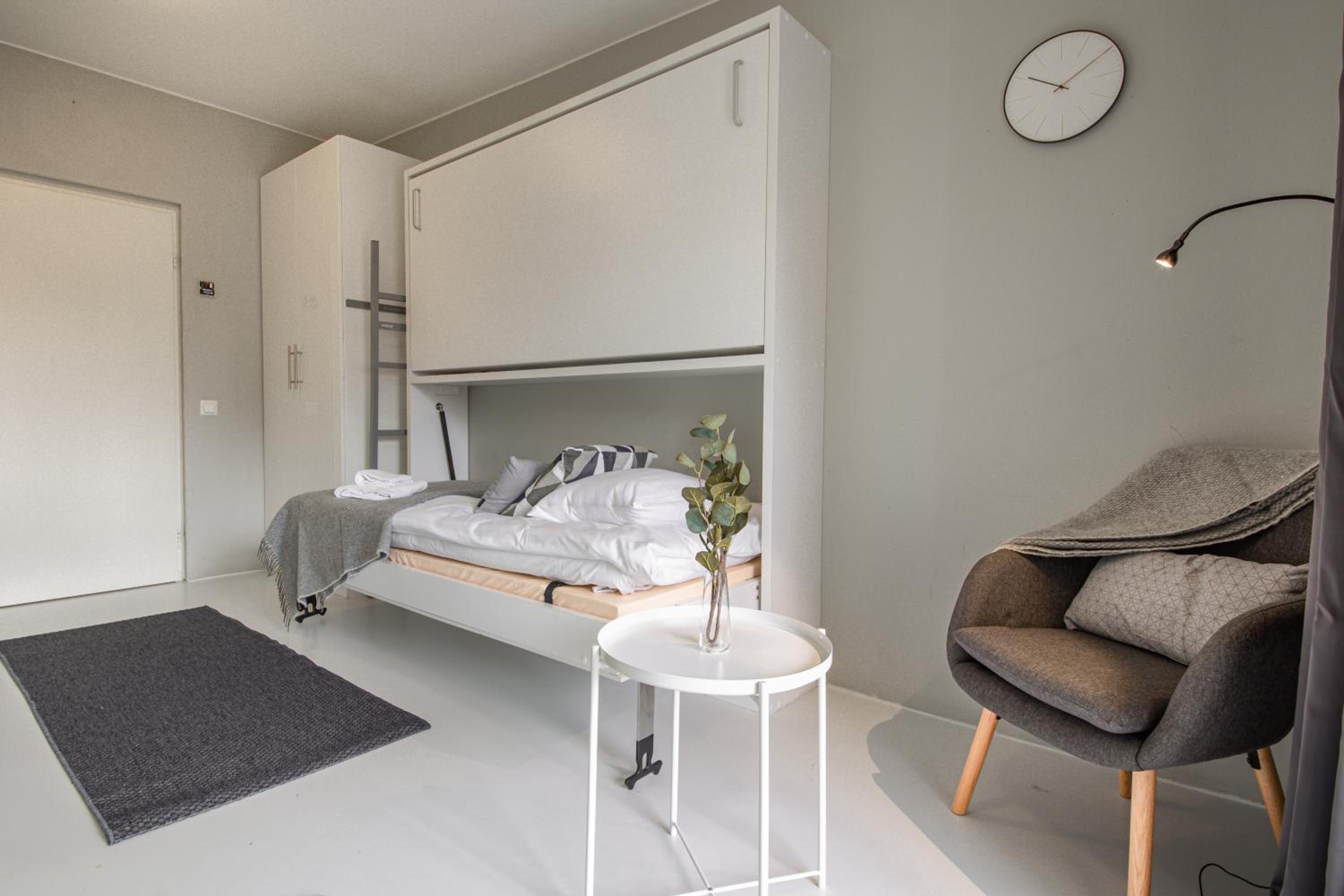 Studio Apartment photo 1