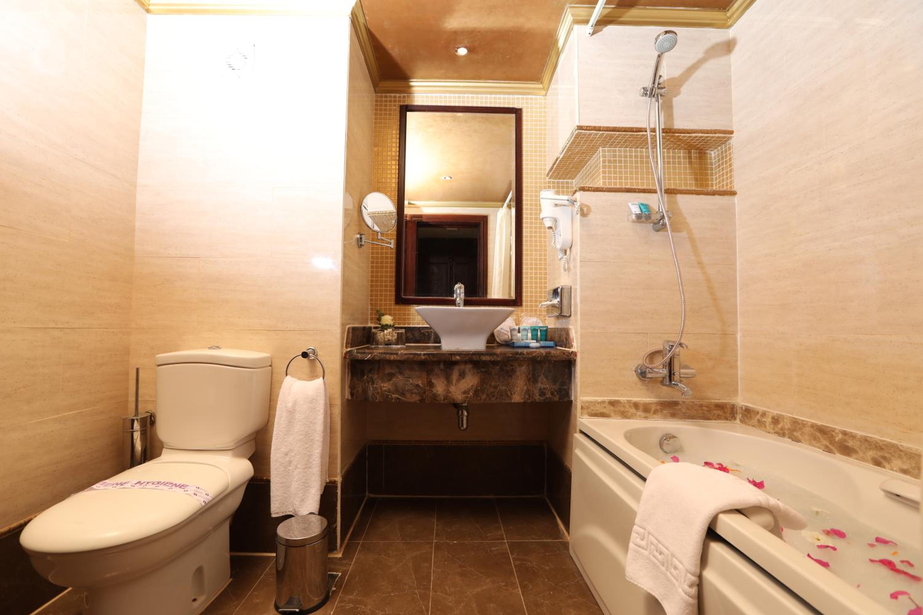 Executive Suite with Sea View - Photo 6