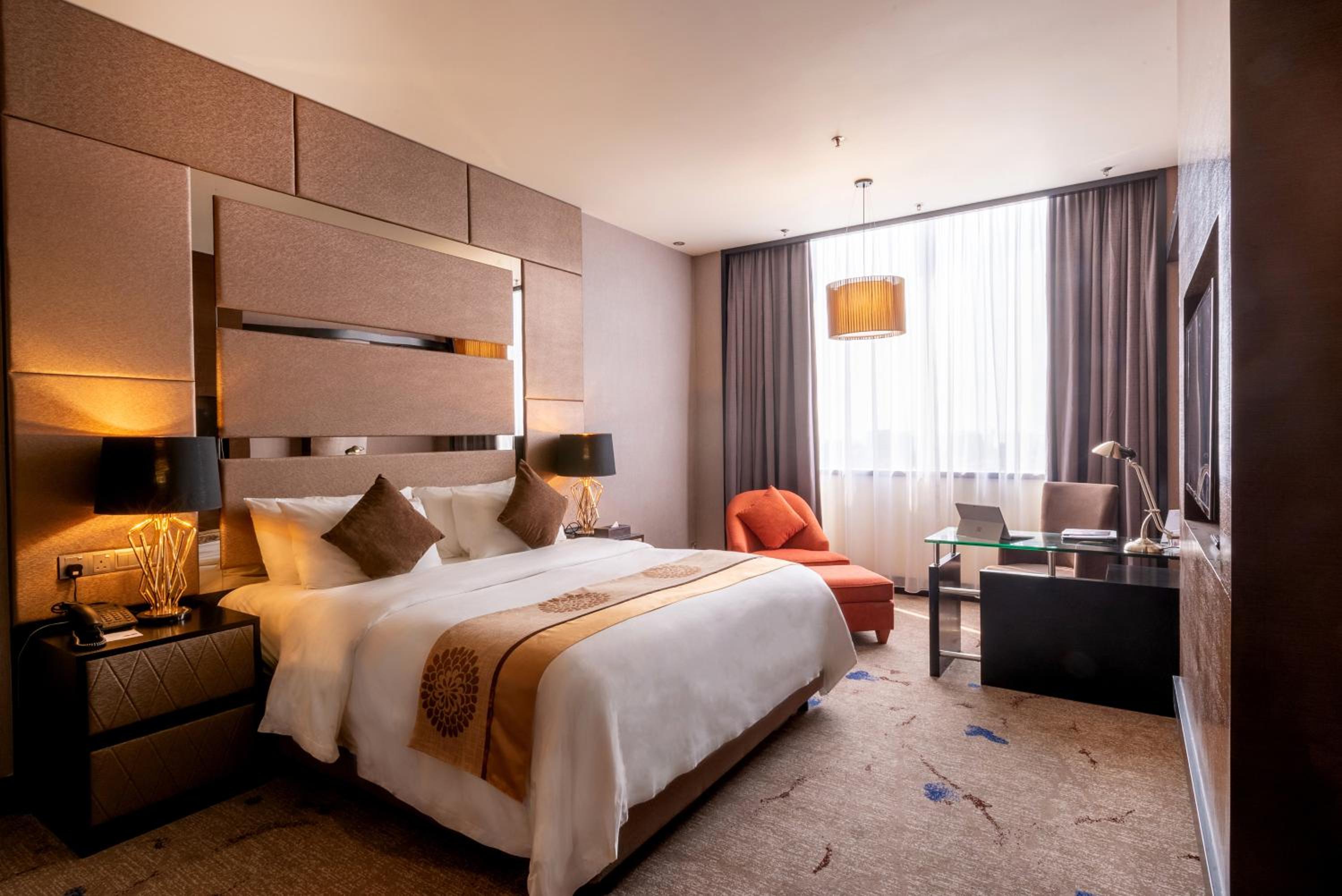 Premier King Room