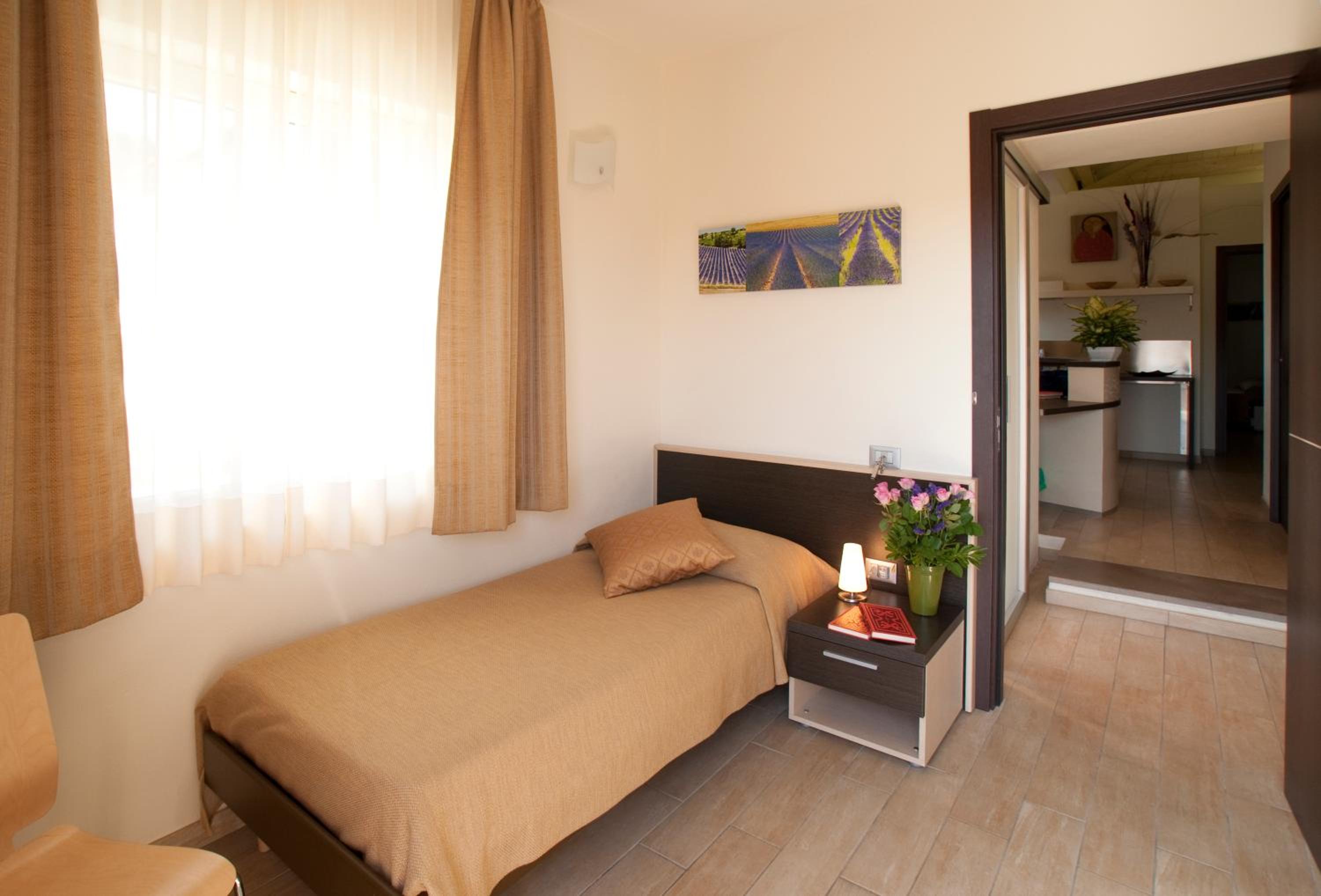 Single Room photo 1