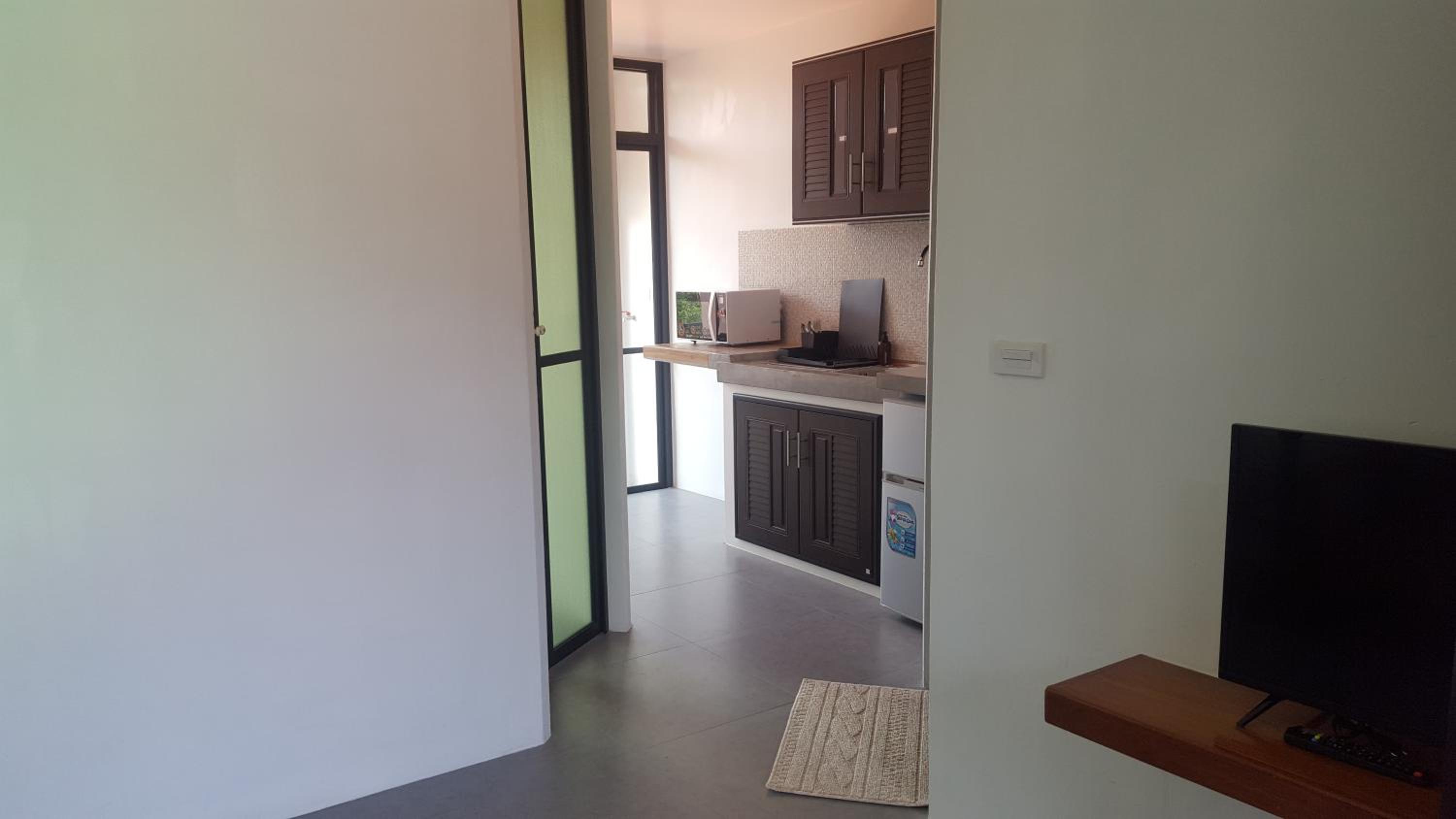 One-Bedroom Apartment - Photo 27