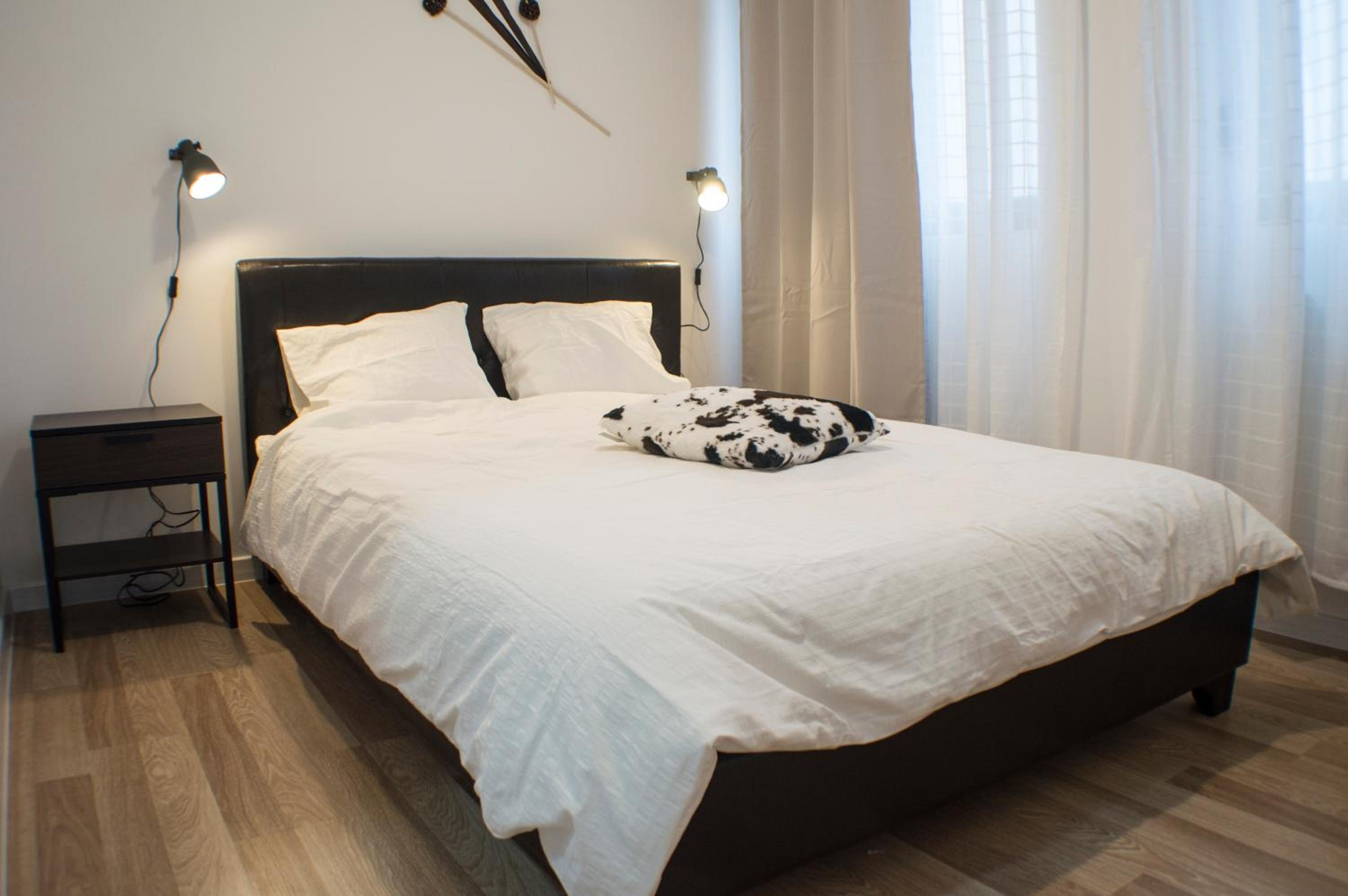 Apartment - Photo 2