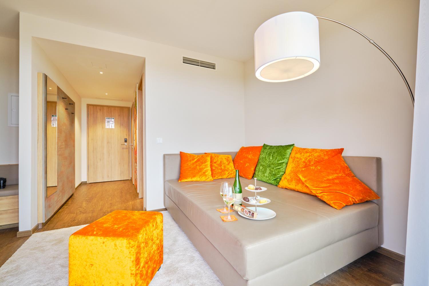 Suite - Photo 5