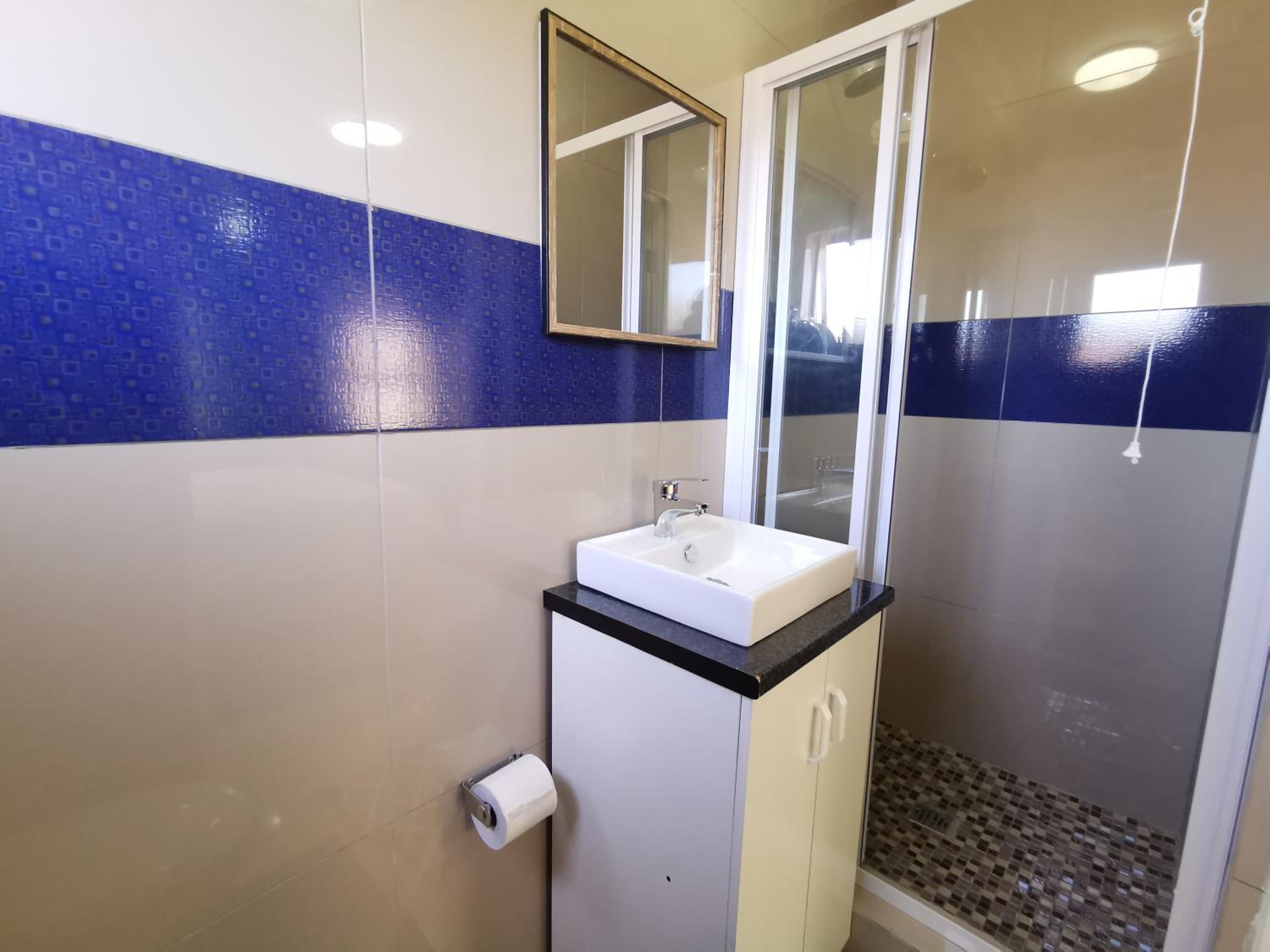Double Room - Disability Access - Photo 6