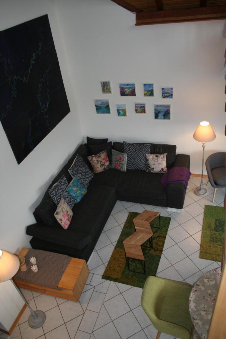 Apartment with Balcony photo 3
