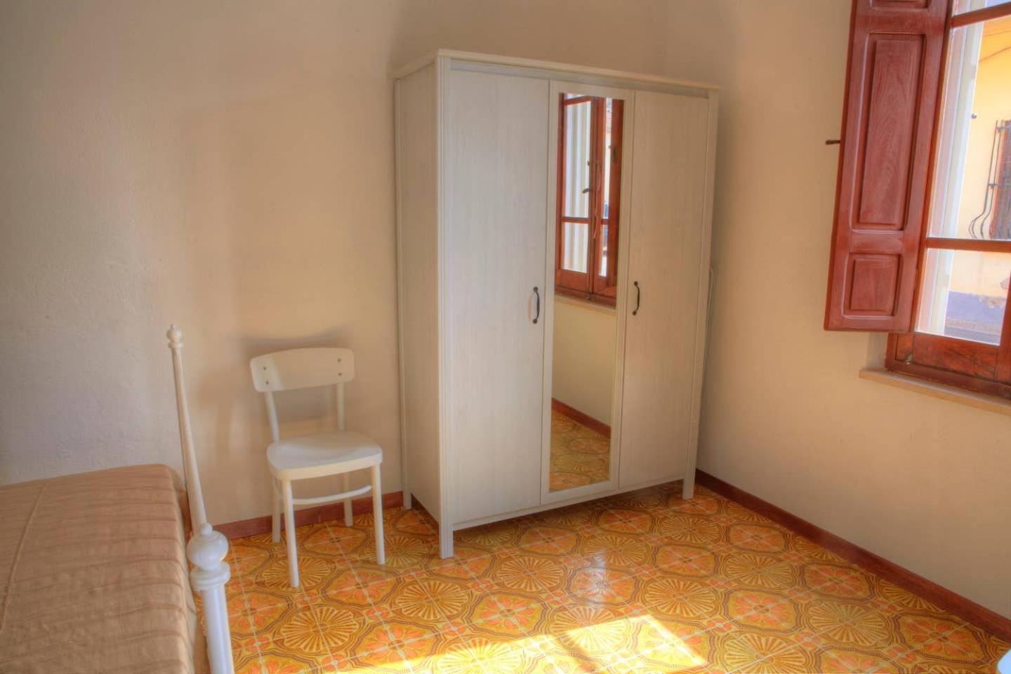 Apartment - Ground Floor photo 3