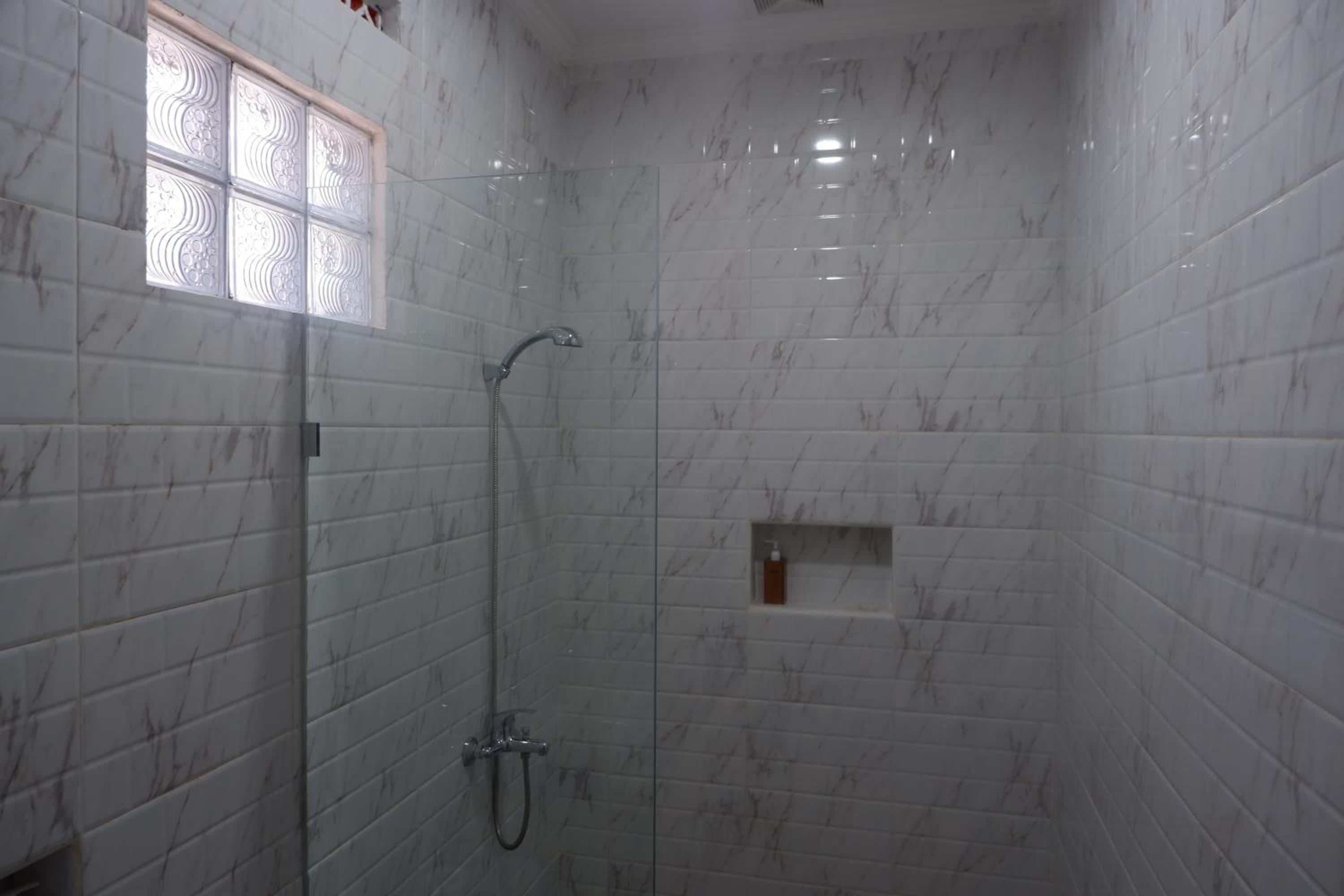 Deluxe Room - Photo 7