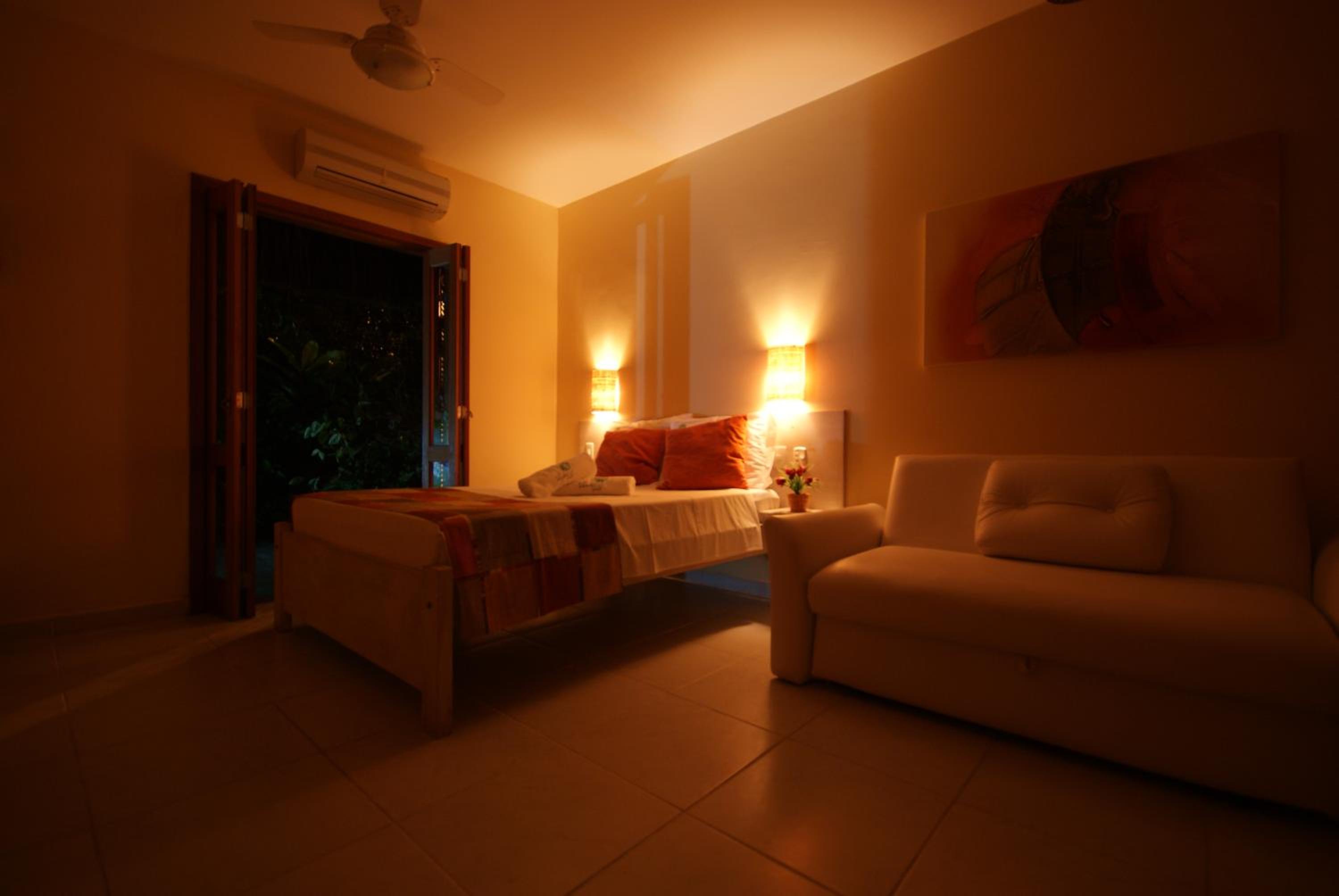Apartment photo 2