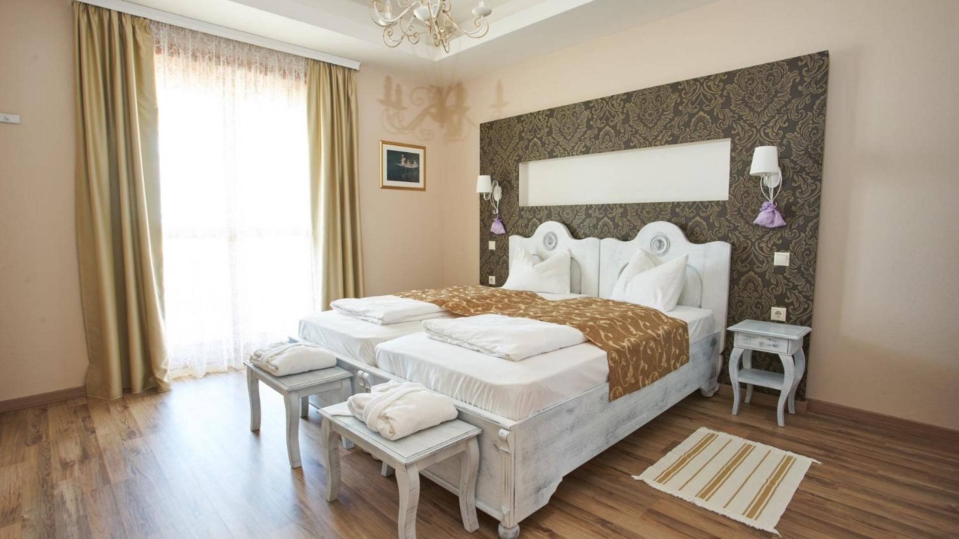 Deluxe Double or Twin Room with Garden View