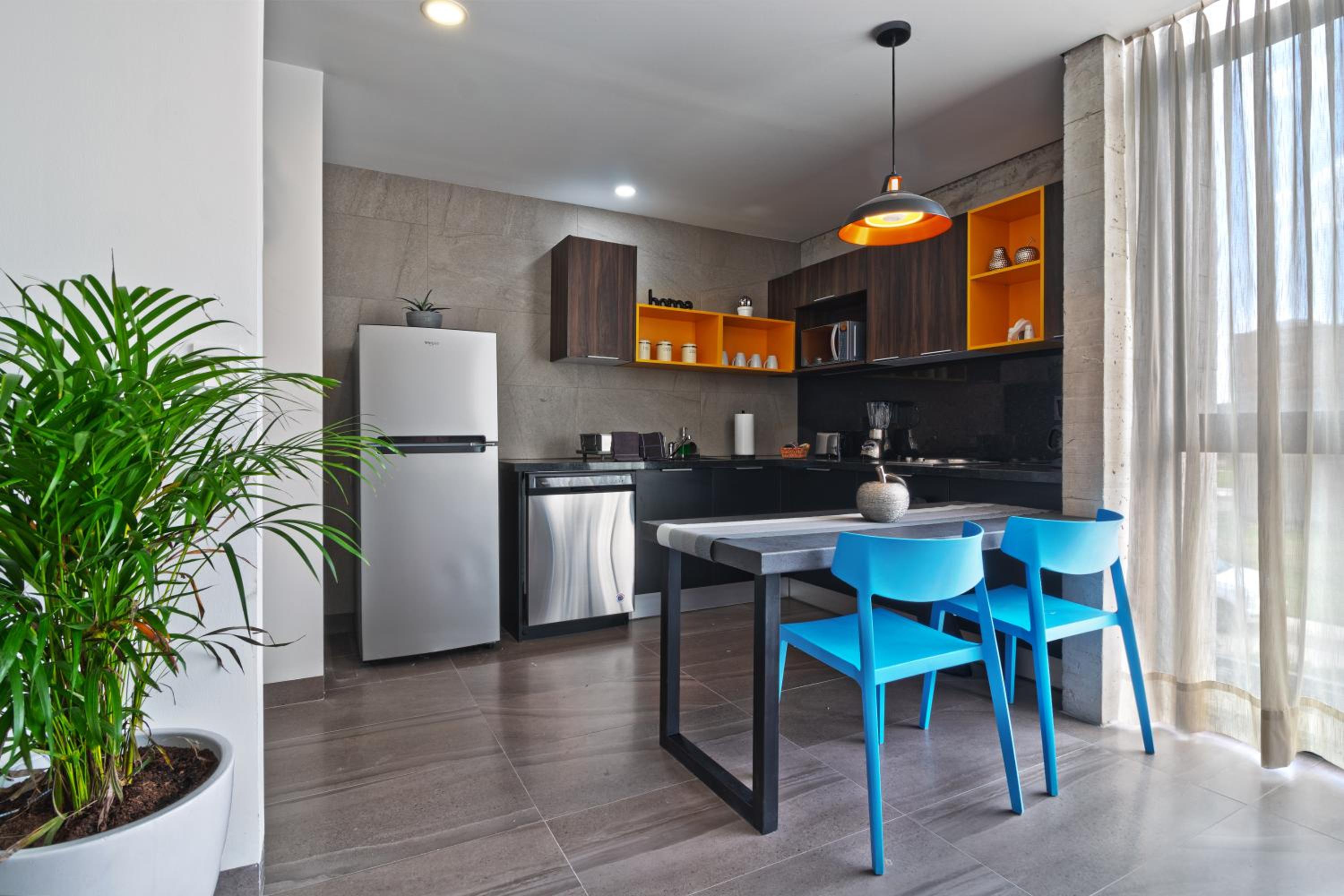 Superior King Suite photo 1