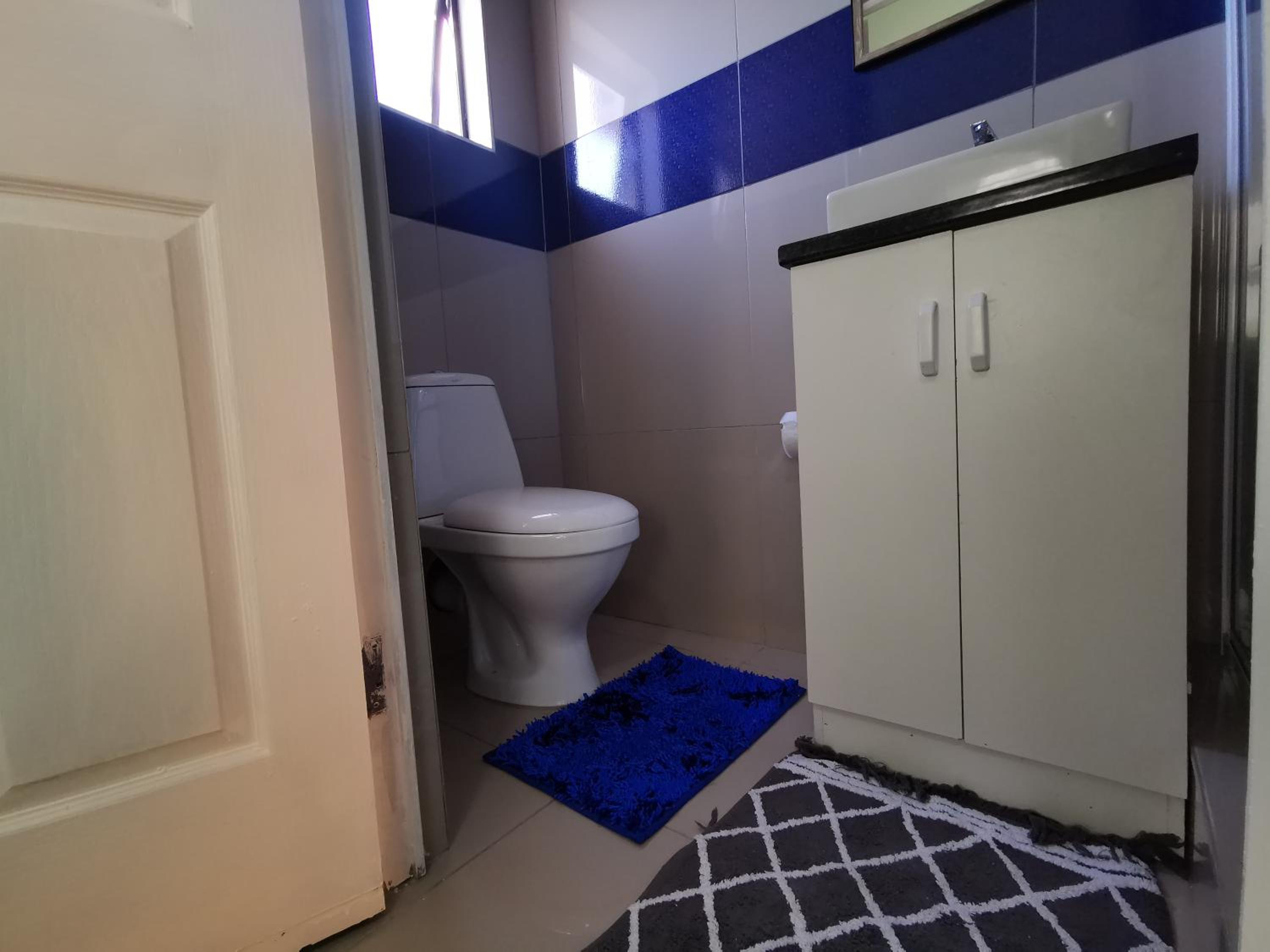 Double Room - Disability Access - Photo 8