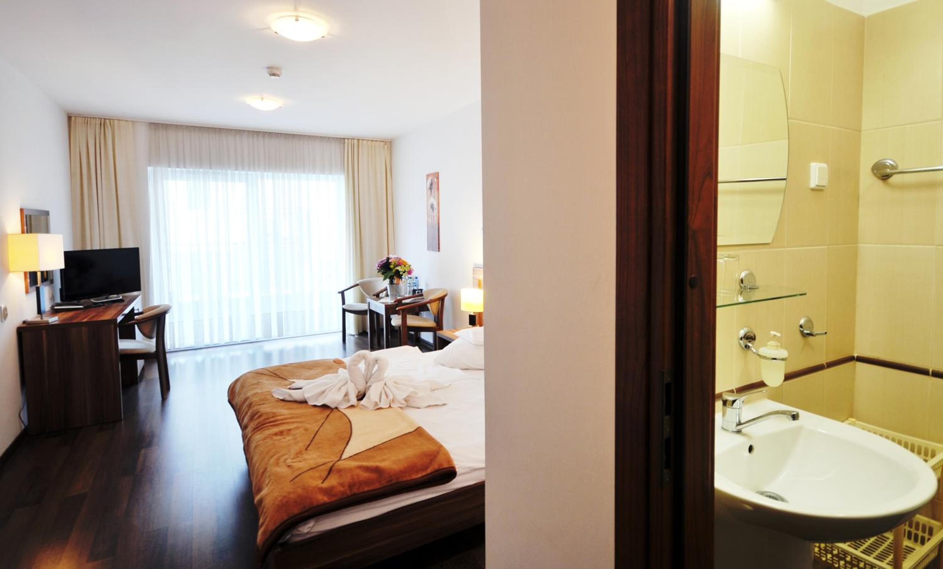 Single Room photo 3