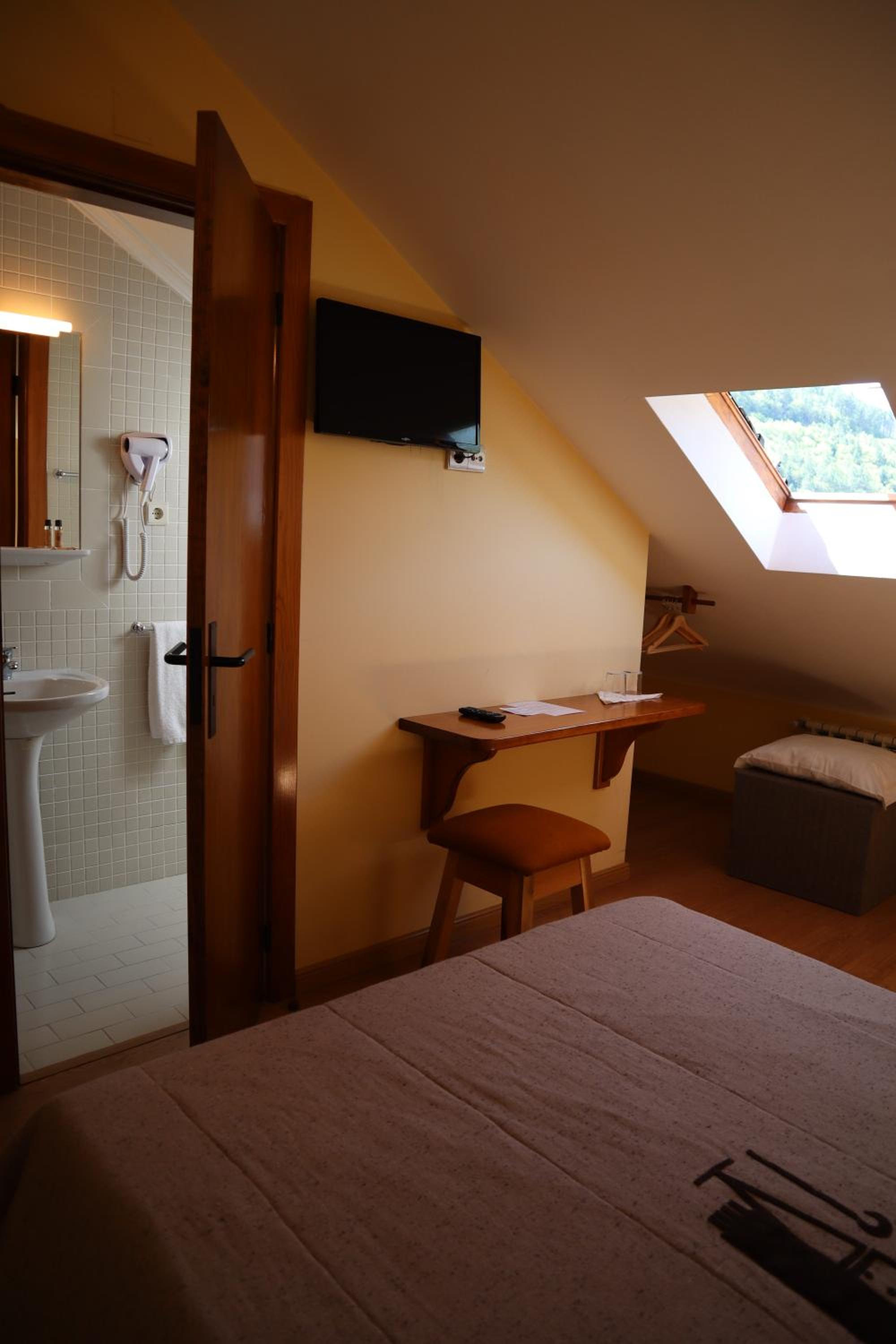 Economy Double Room