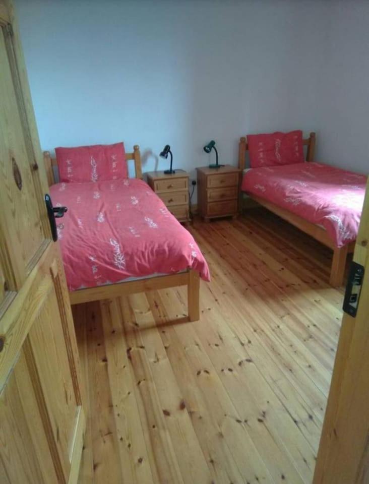 Three-Bedroom House photo 1