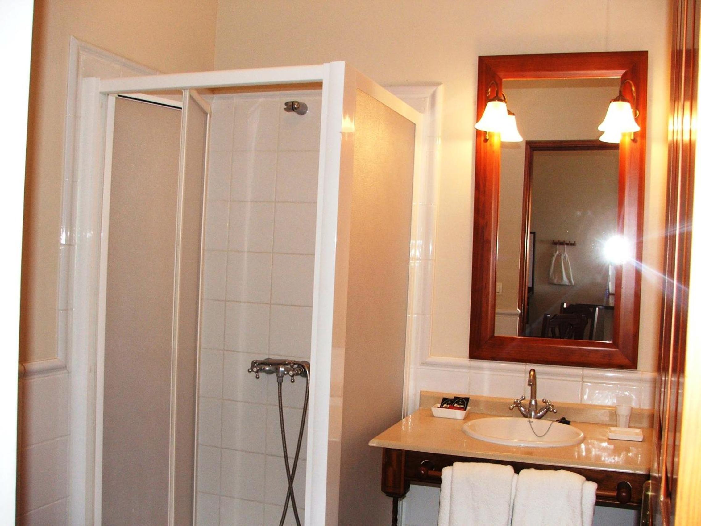 Double or Twin Room photo 2