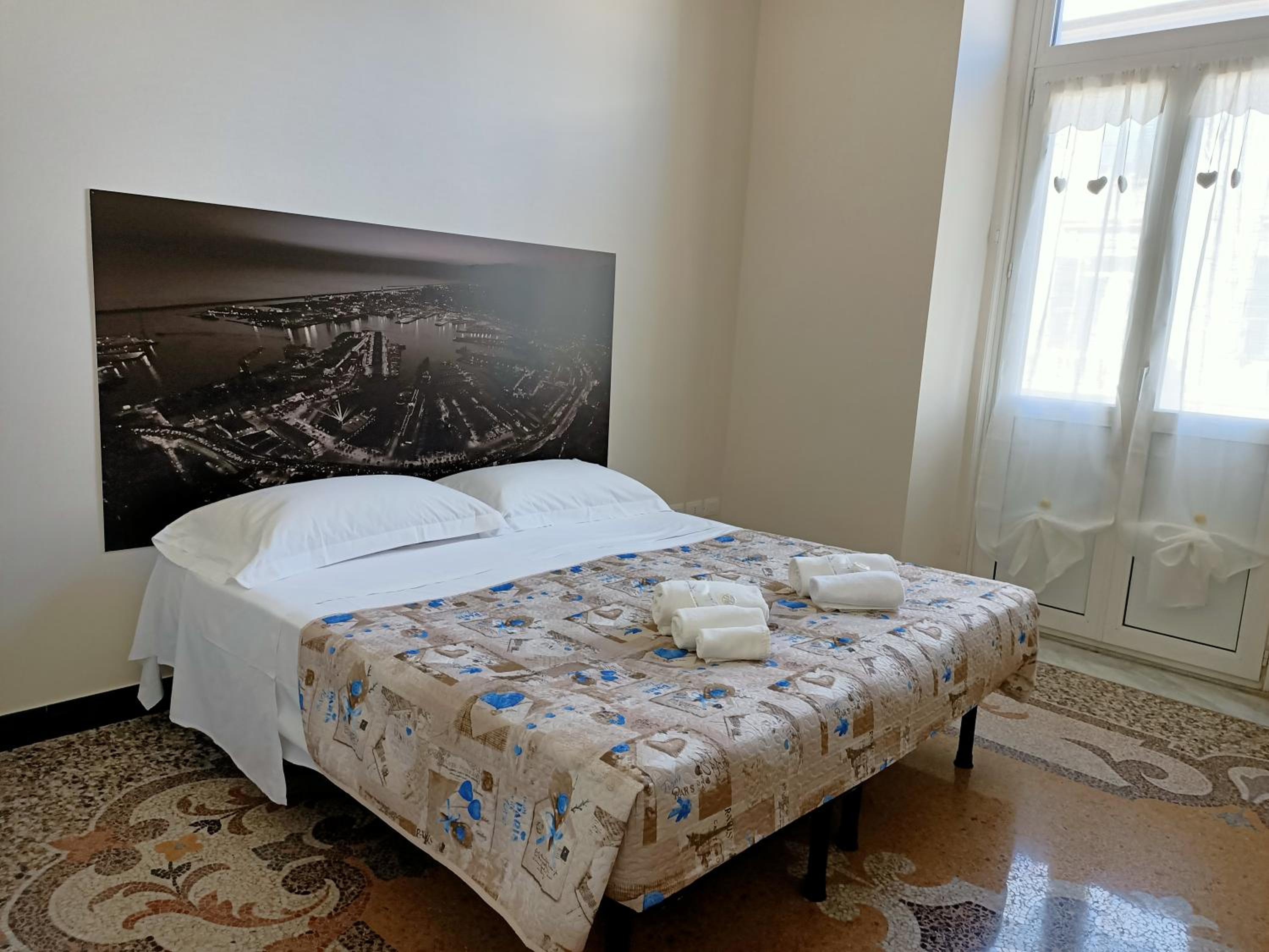 Quadruple Room with Shared Bathroom
