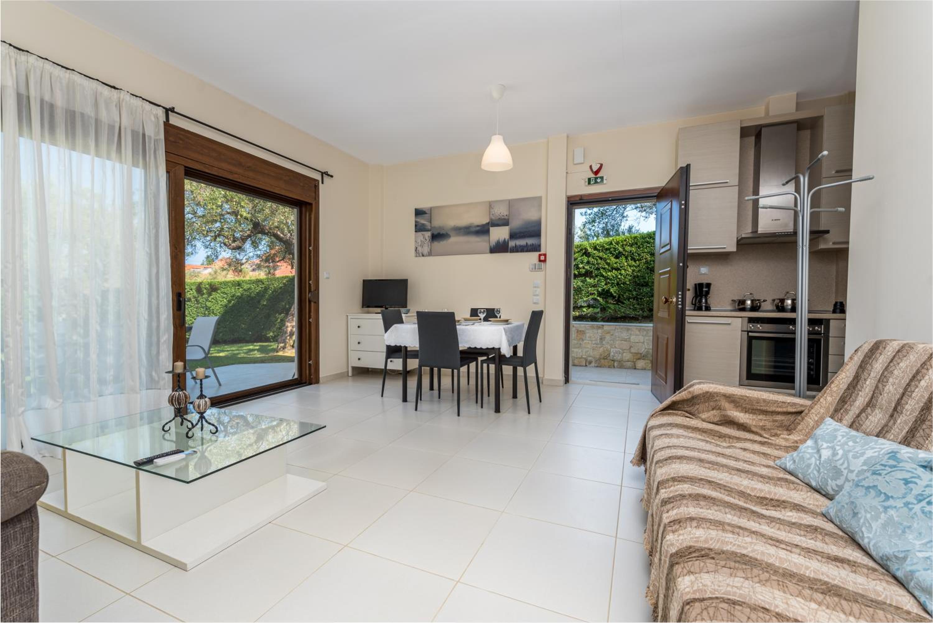 Two-Bedroom Villa photo 1